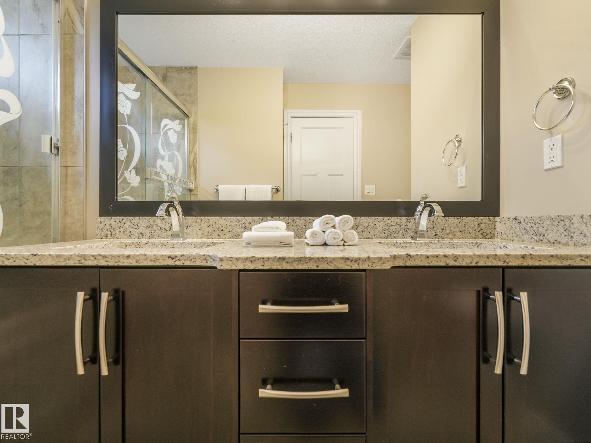 Photo 41 at 2 - 10319 120 Street NW, Wîhkwêntôwin, Edmonton