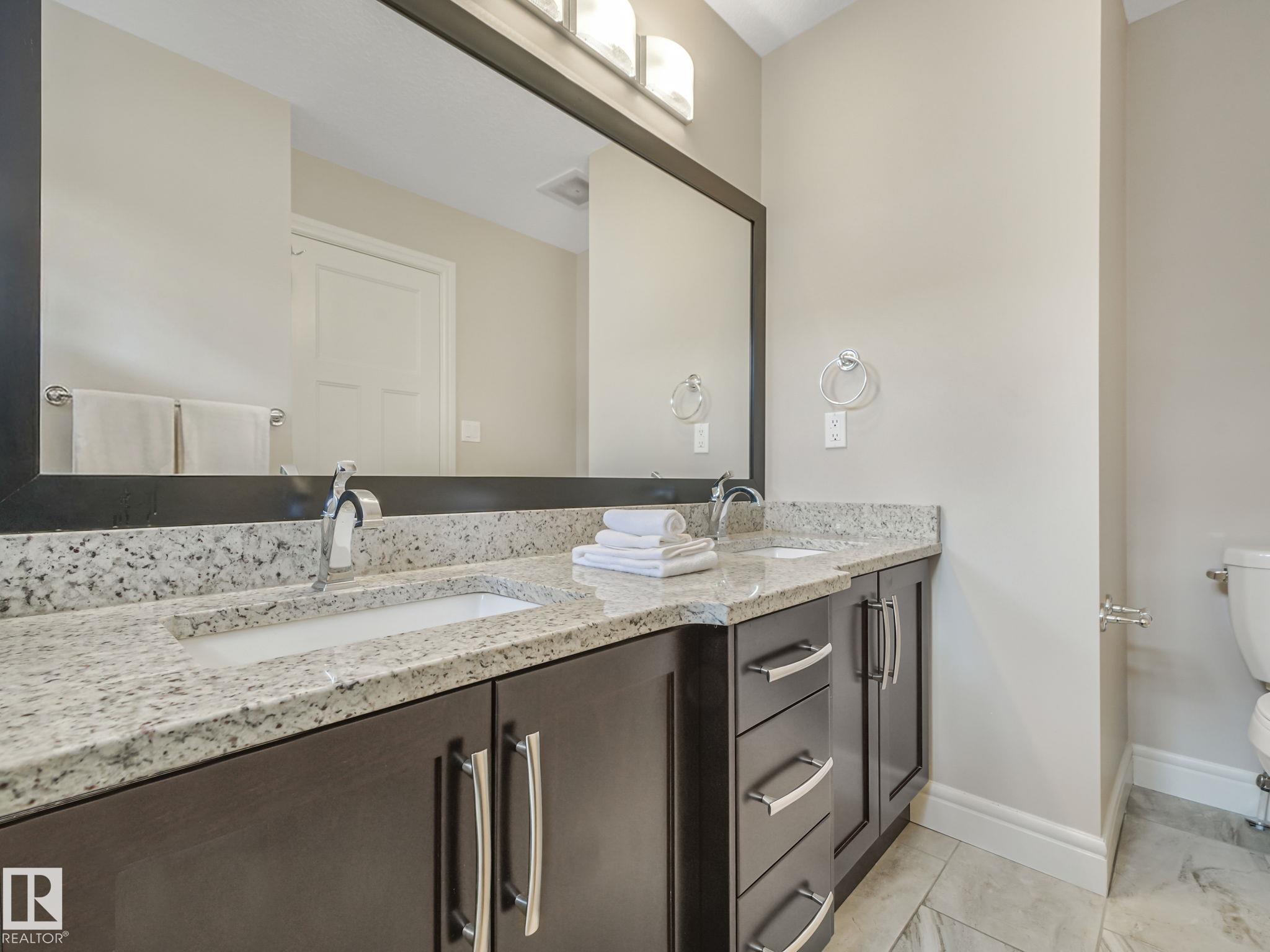 Photo 42 at 2 - 10319 120 Street NW, Wîhkwêntôwin, Edmonton