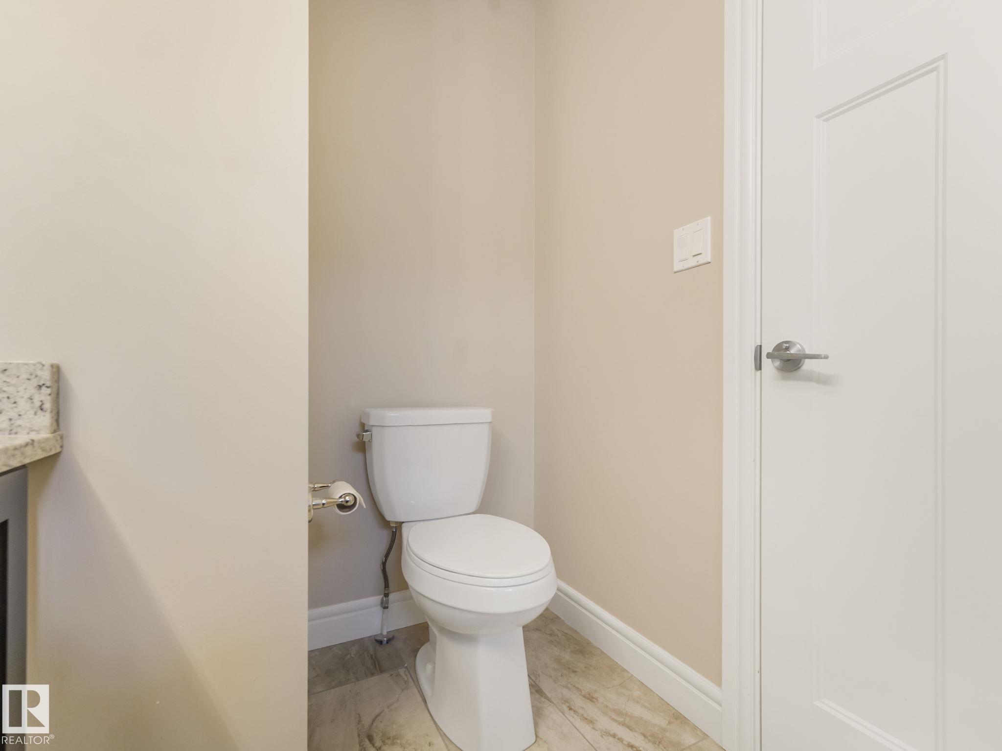 Photo 43 at 2 - 10319 120 Street NW, Wîhkwêntôwin, Edmonton