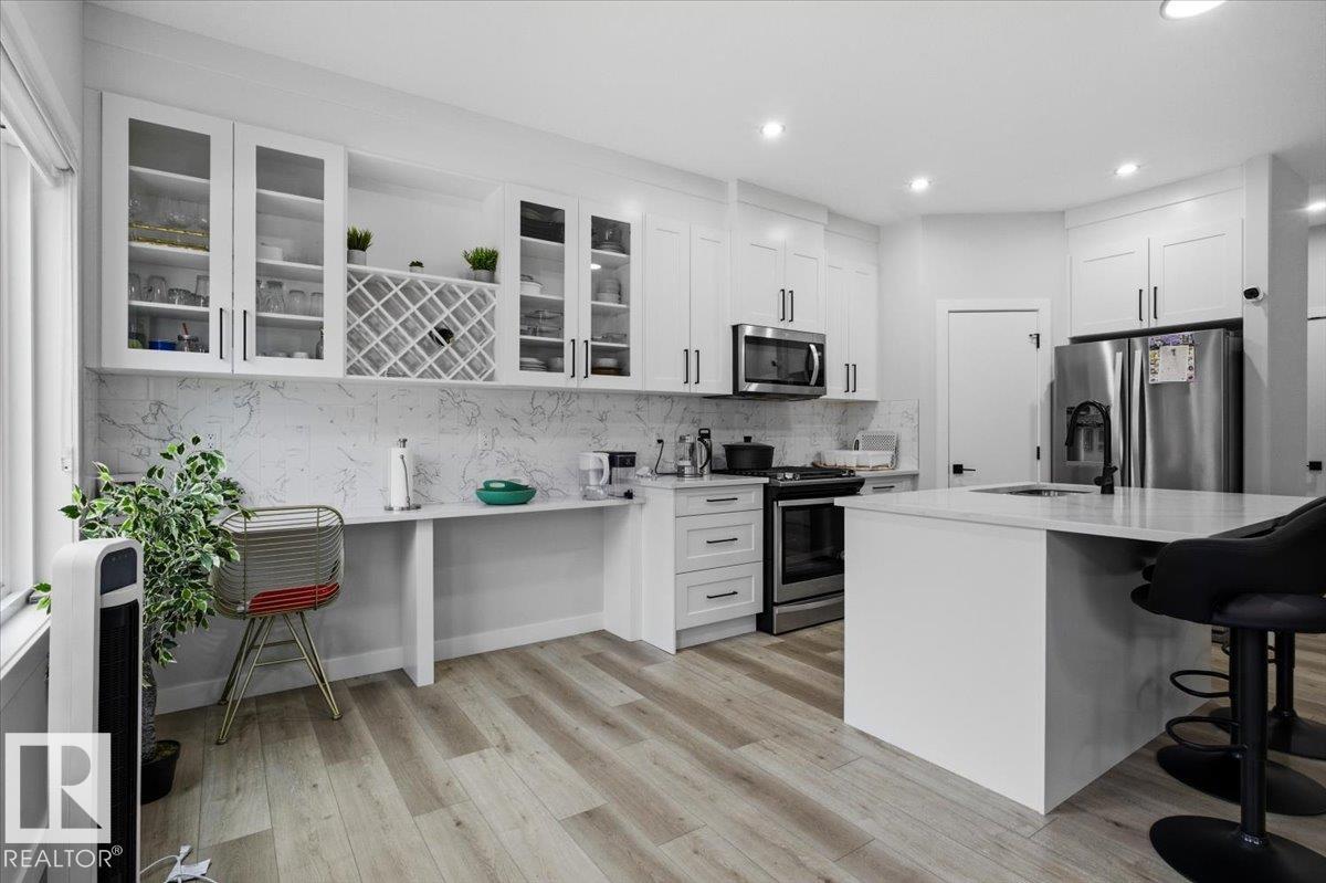 19744 28 Avenue NW, The Uplands, Edmonton