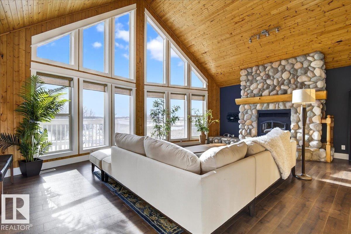 Photo 13 at #120 50434 Rge Rd 232, Hilltop Estate, Rural Leduc County