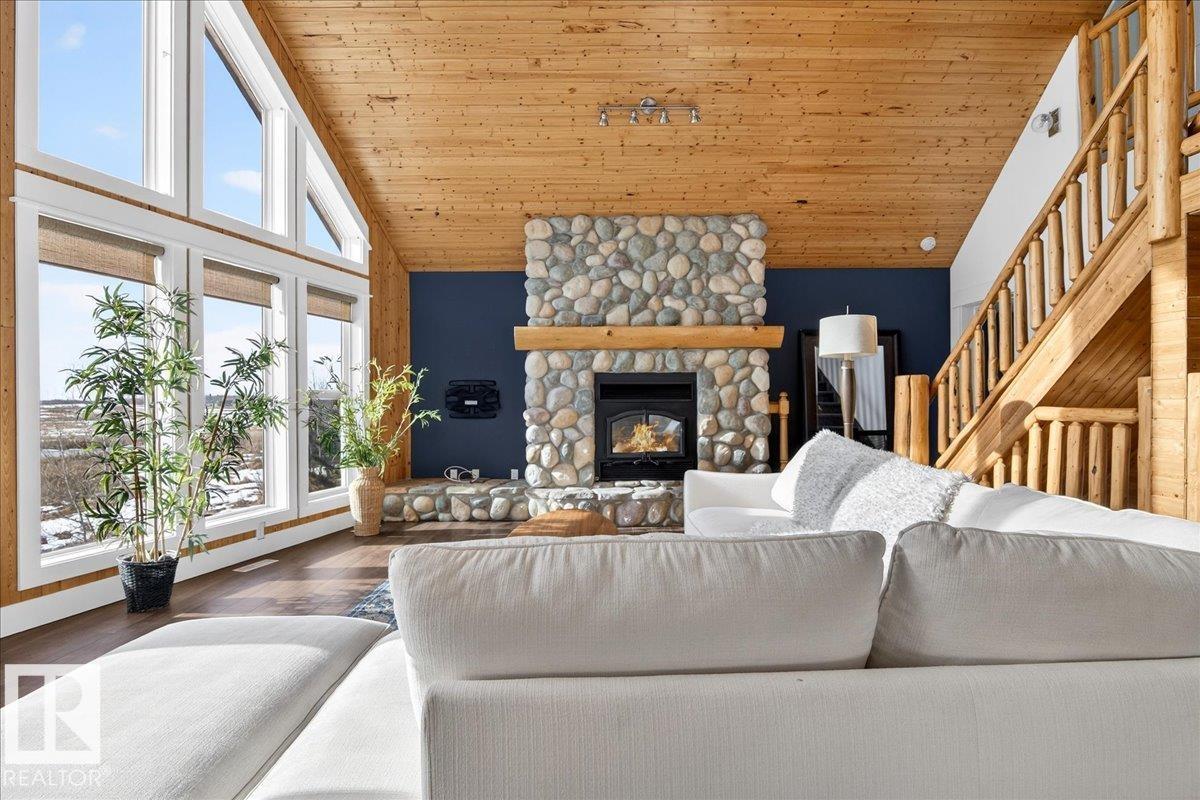 Photo 15 at #120 50434 Rge Rd 232, Hilltop Estate, Rural Leduc County