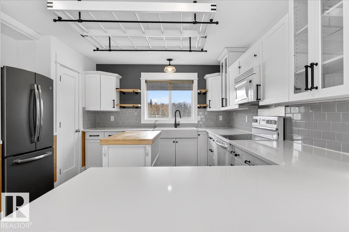 Photo 22 at #120 50434 Rge Rd 232, Hilltop Estate, Rural Leduc County