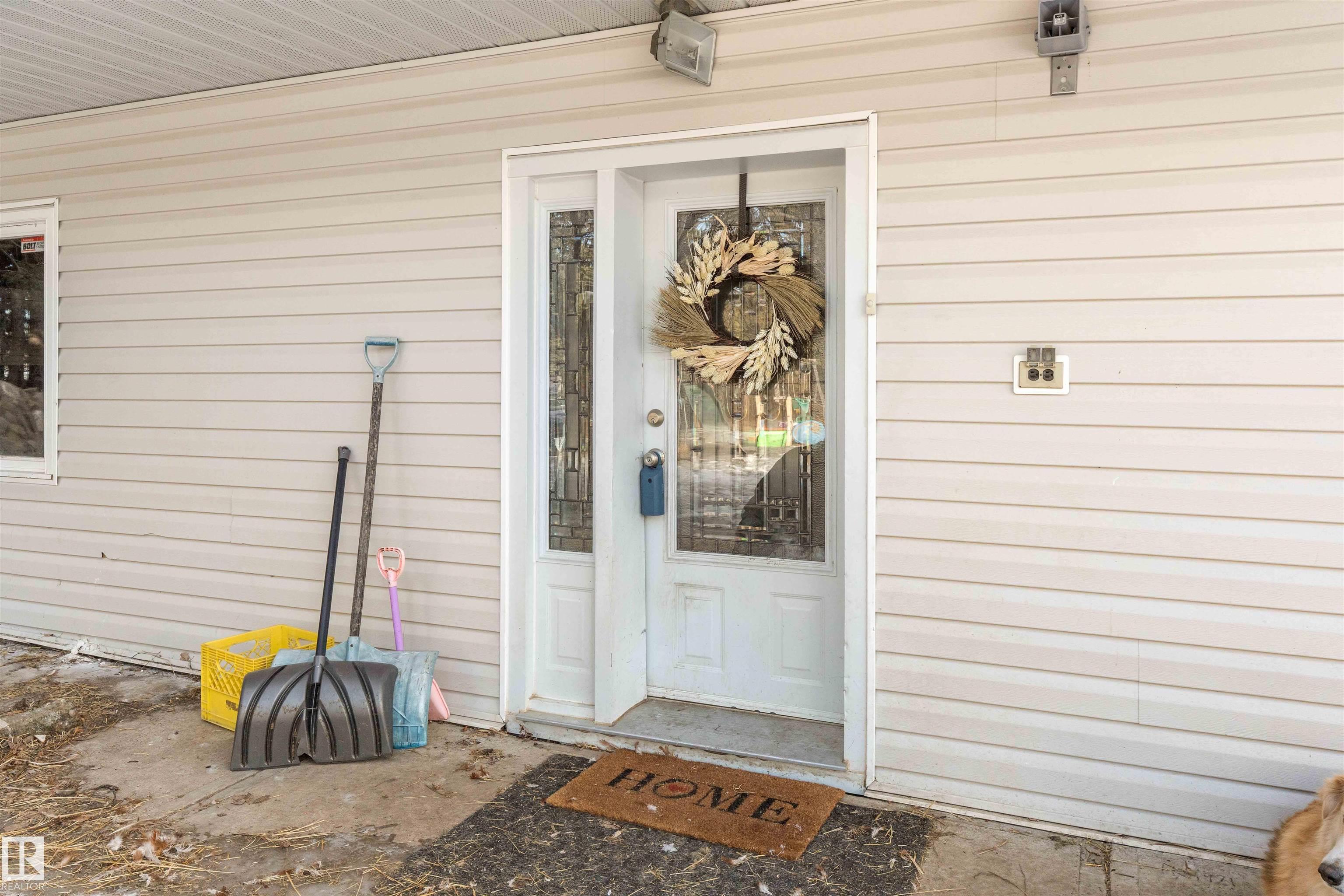 Photo 16 at 1417a Hwy 16 A, None, Rural Parkland County