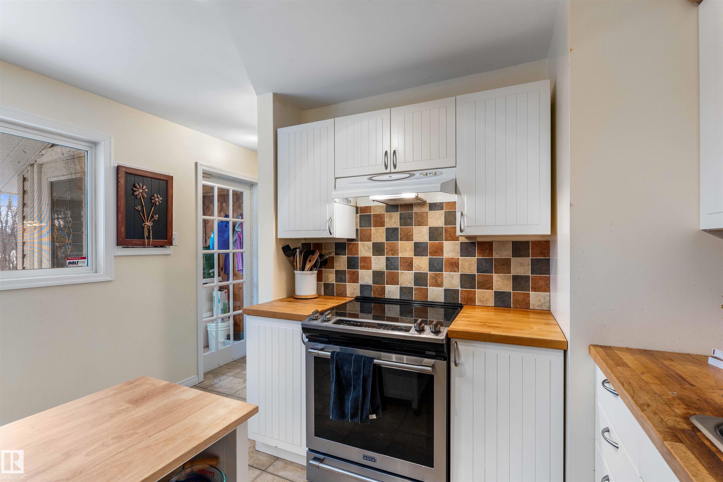 Photo 25 at 1417a Hwy 16 A, None, Rural Parkland County