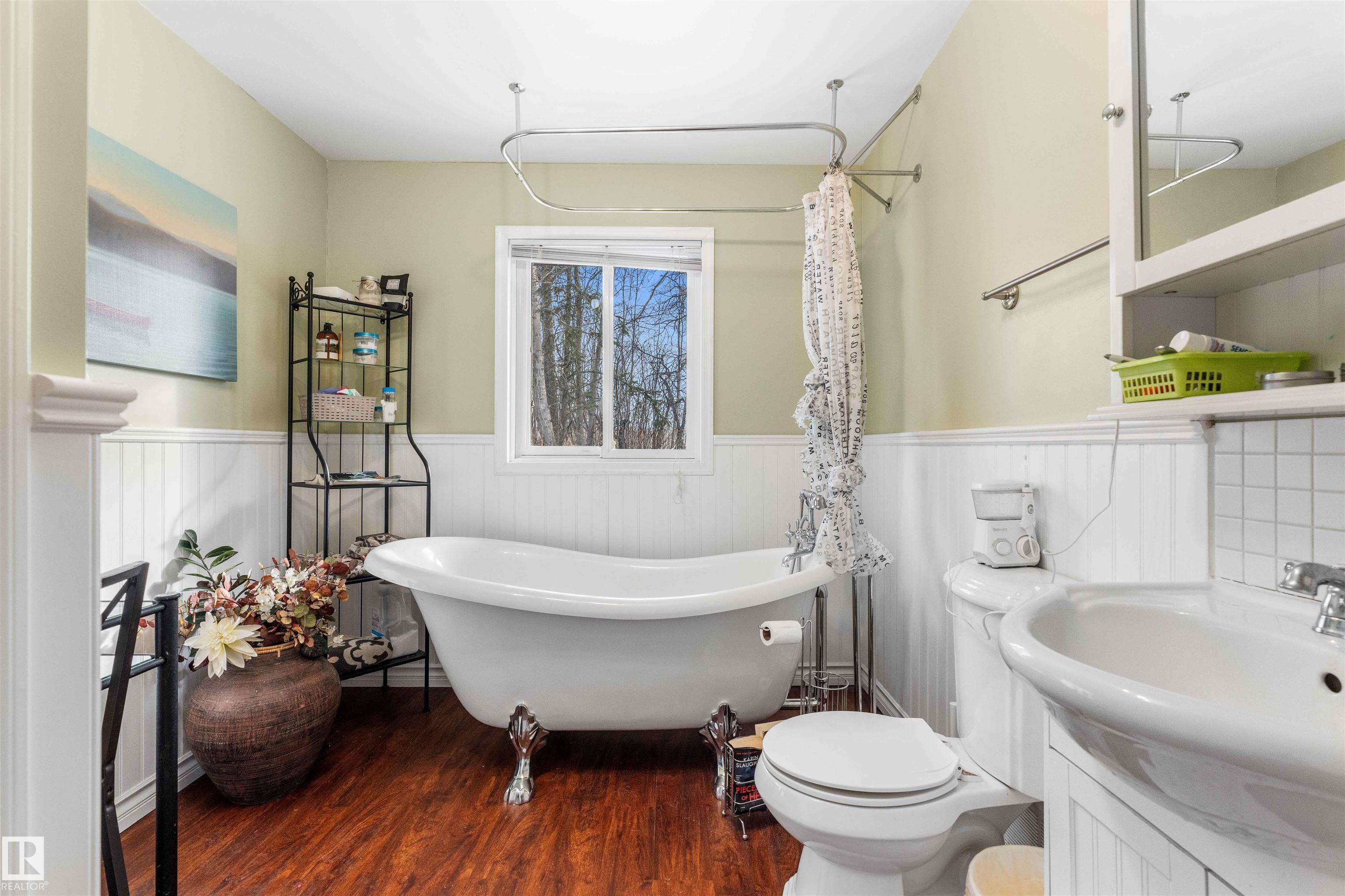 Photo 34 at 1417a Hwy 16 A, None, Rural Parkland County