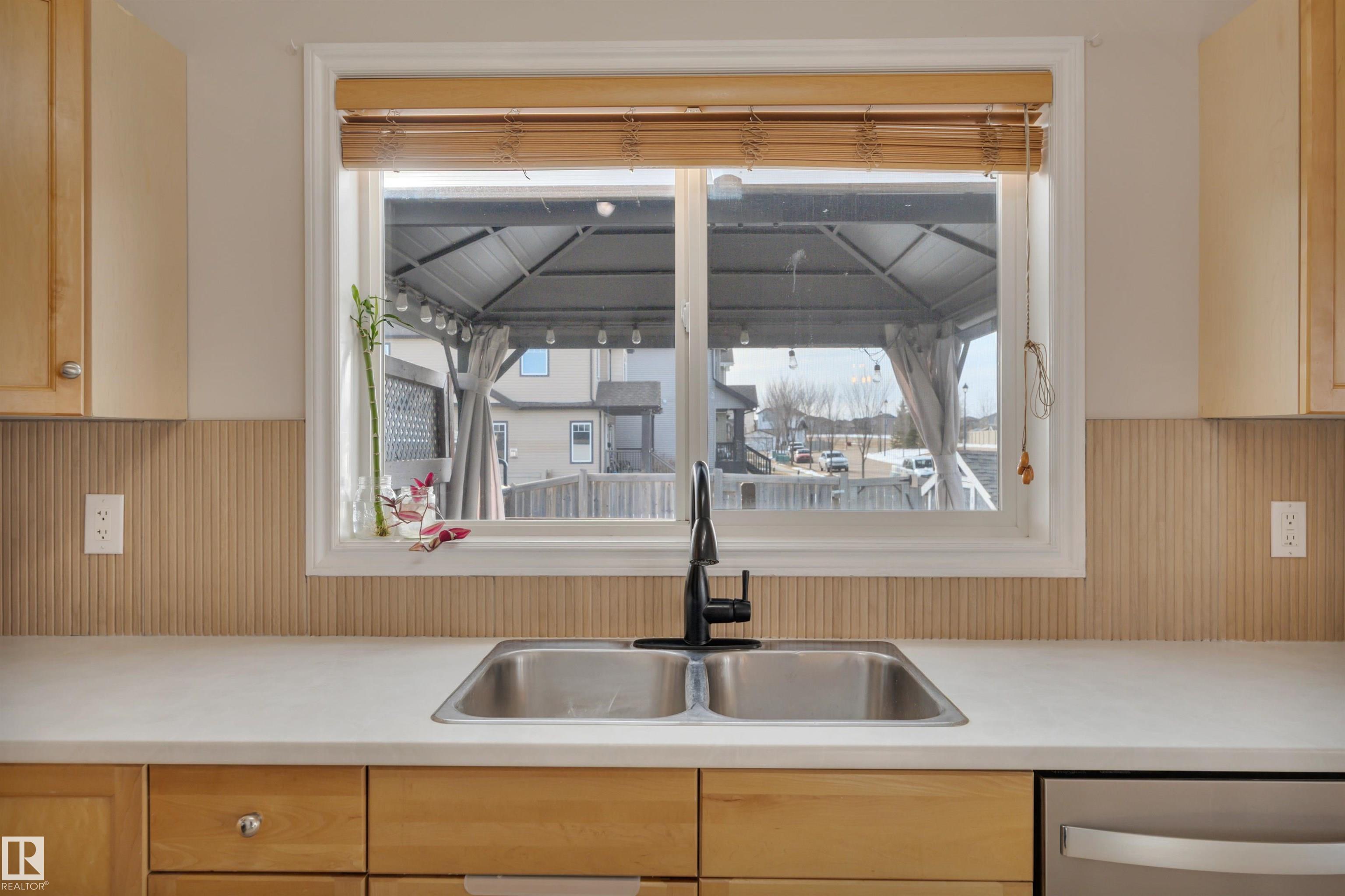 Photo 21 at 79 Suntree Promenade, Suntree, Leduc