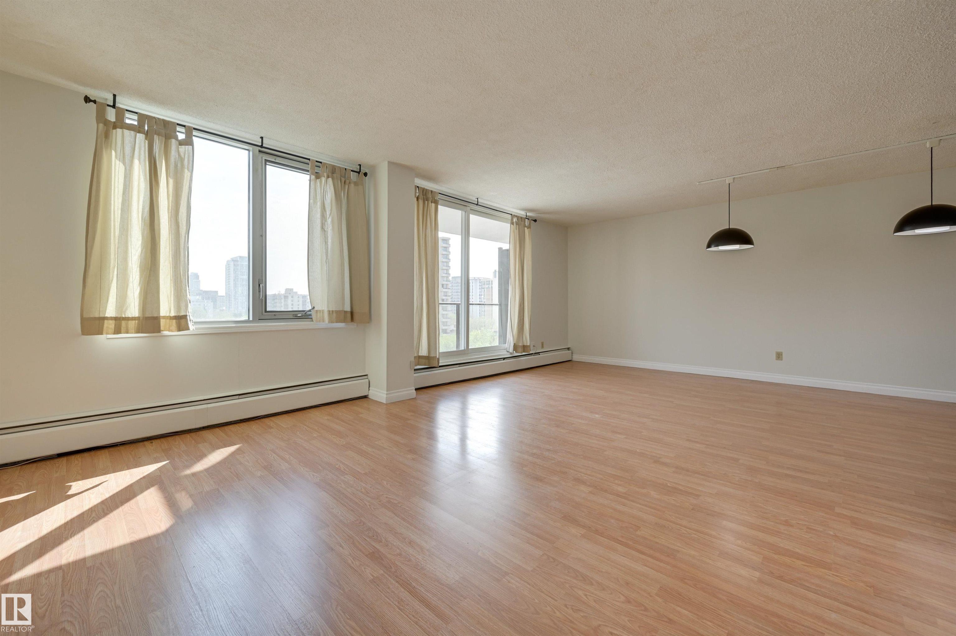 Photo 14 at 802 - 10011 116 Street NW, Wîhkwêntôwin, Edmonton