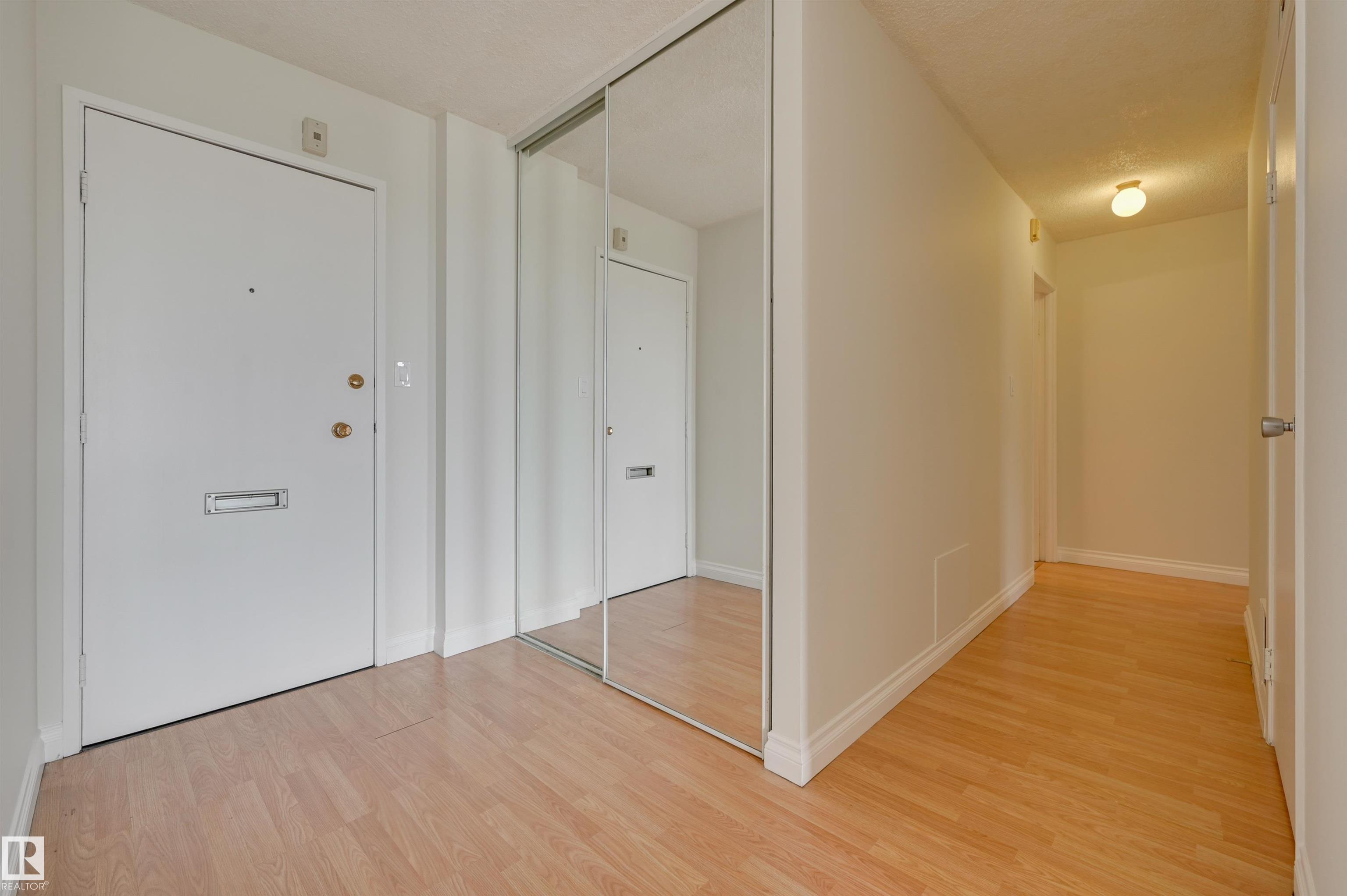 802 - 10011 116 Street NW, Wîhkwêntôwin, Edmonton