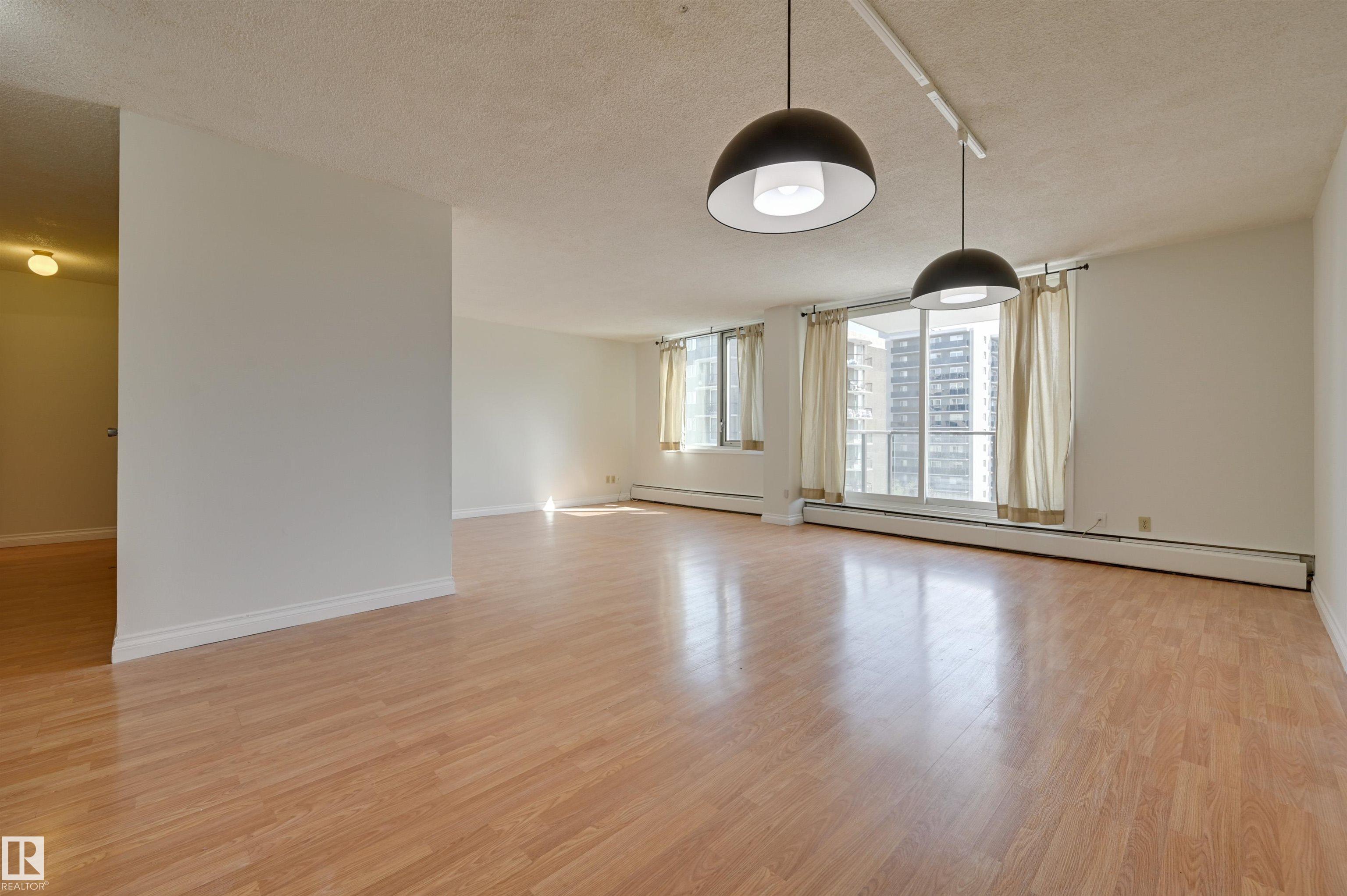 Photo 6 at 802 - 10011 116 Street NW, Wîhkwêntôwin, Edmonton