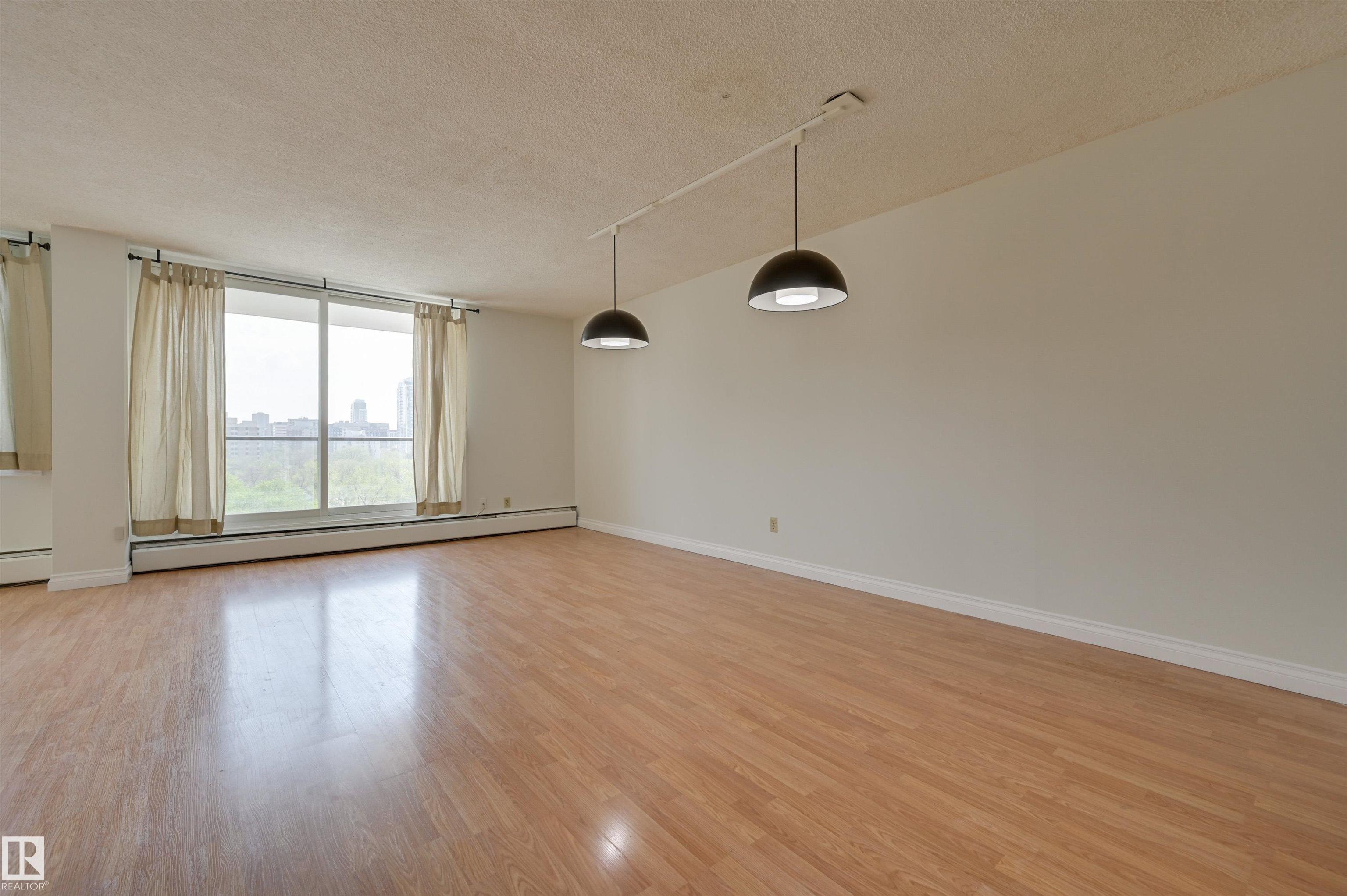 Photo 7 at 802 - 10011 116 Street NW, Wîhkwêntôwin, Edmonton