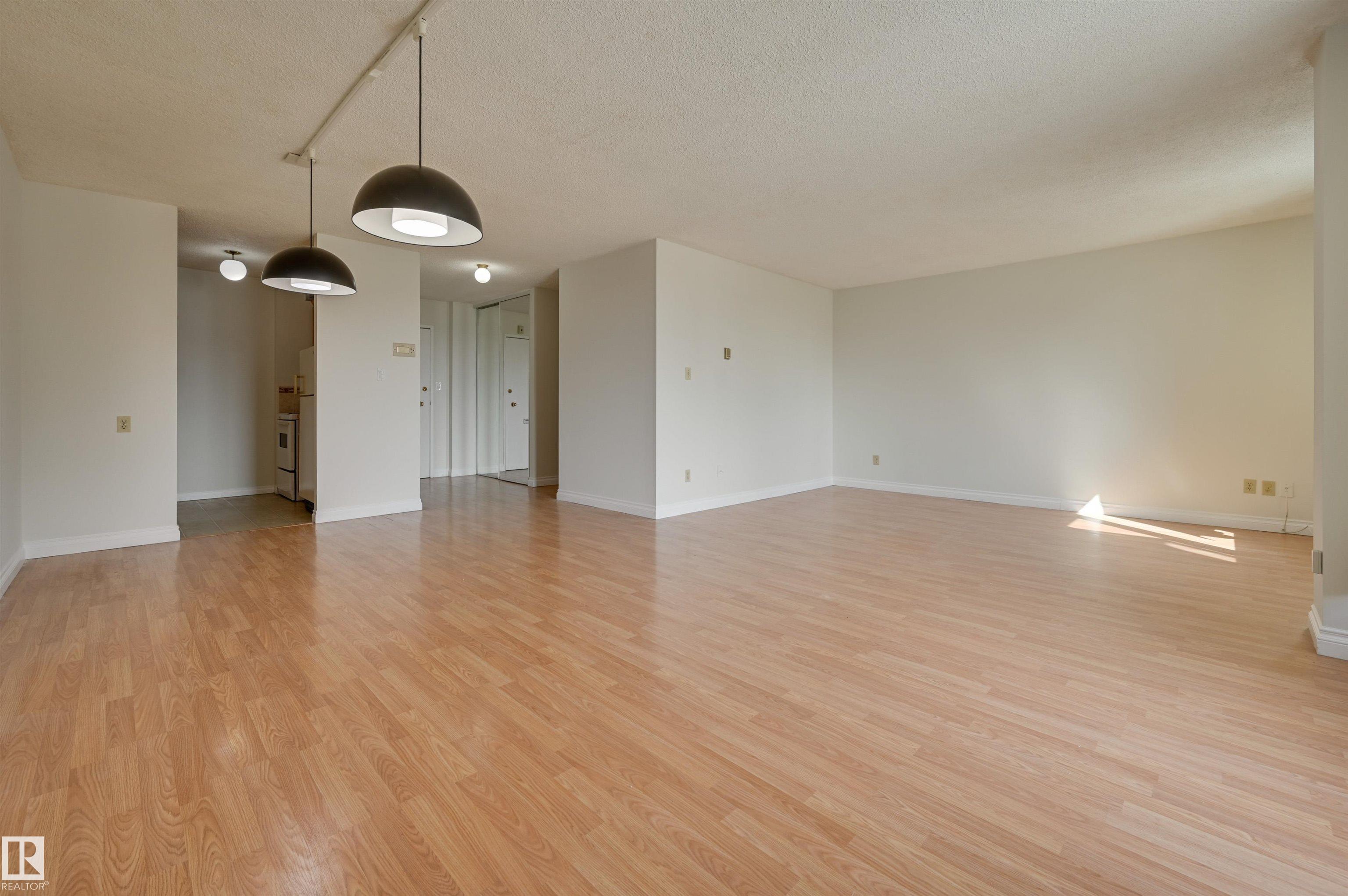 Photo 8 at 802 - 10011 116 Street NW, Wîhkwêntôwin, Edmonton