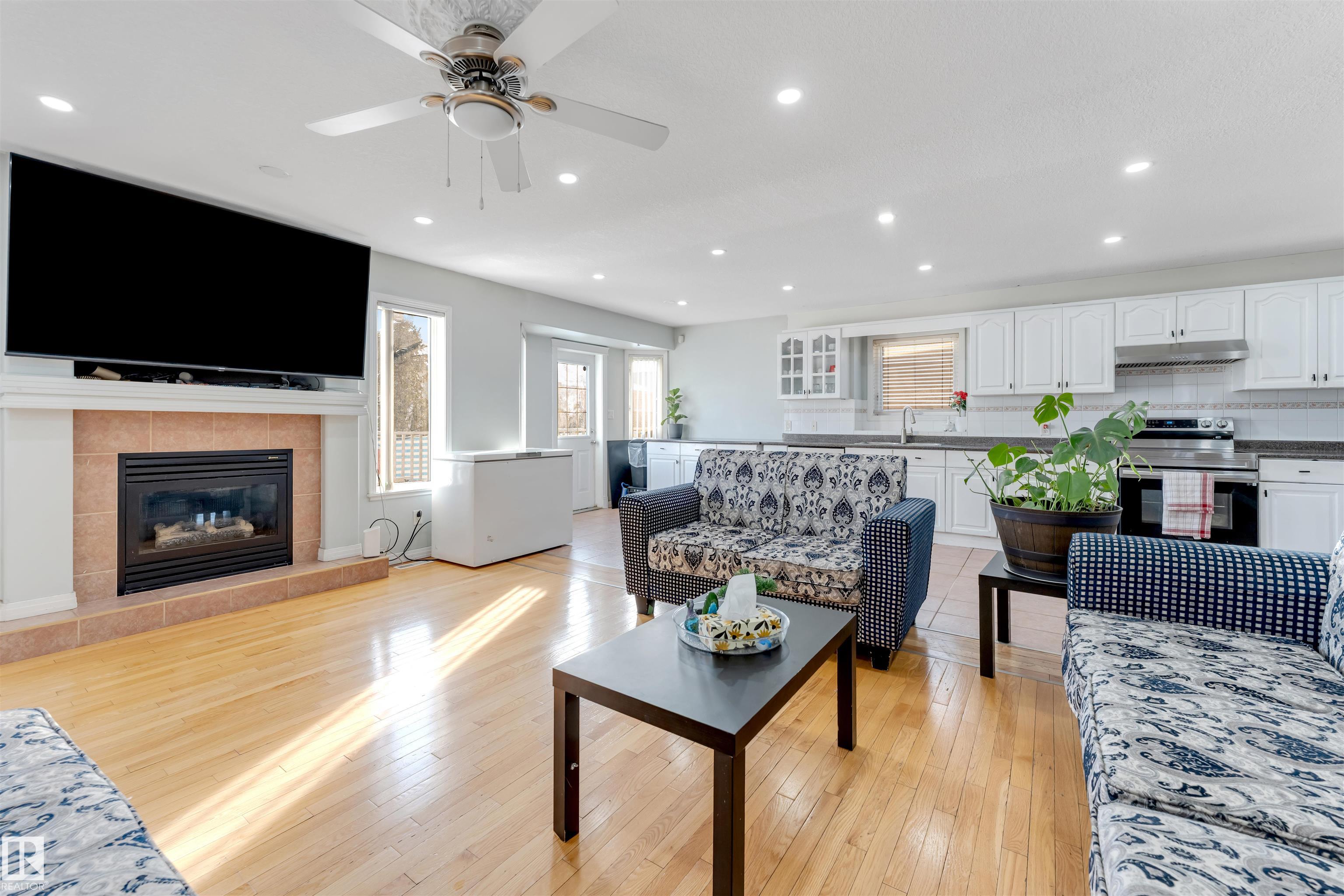 Picture for 3139 34B AV NW