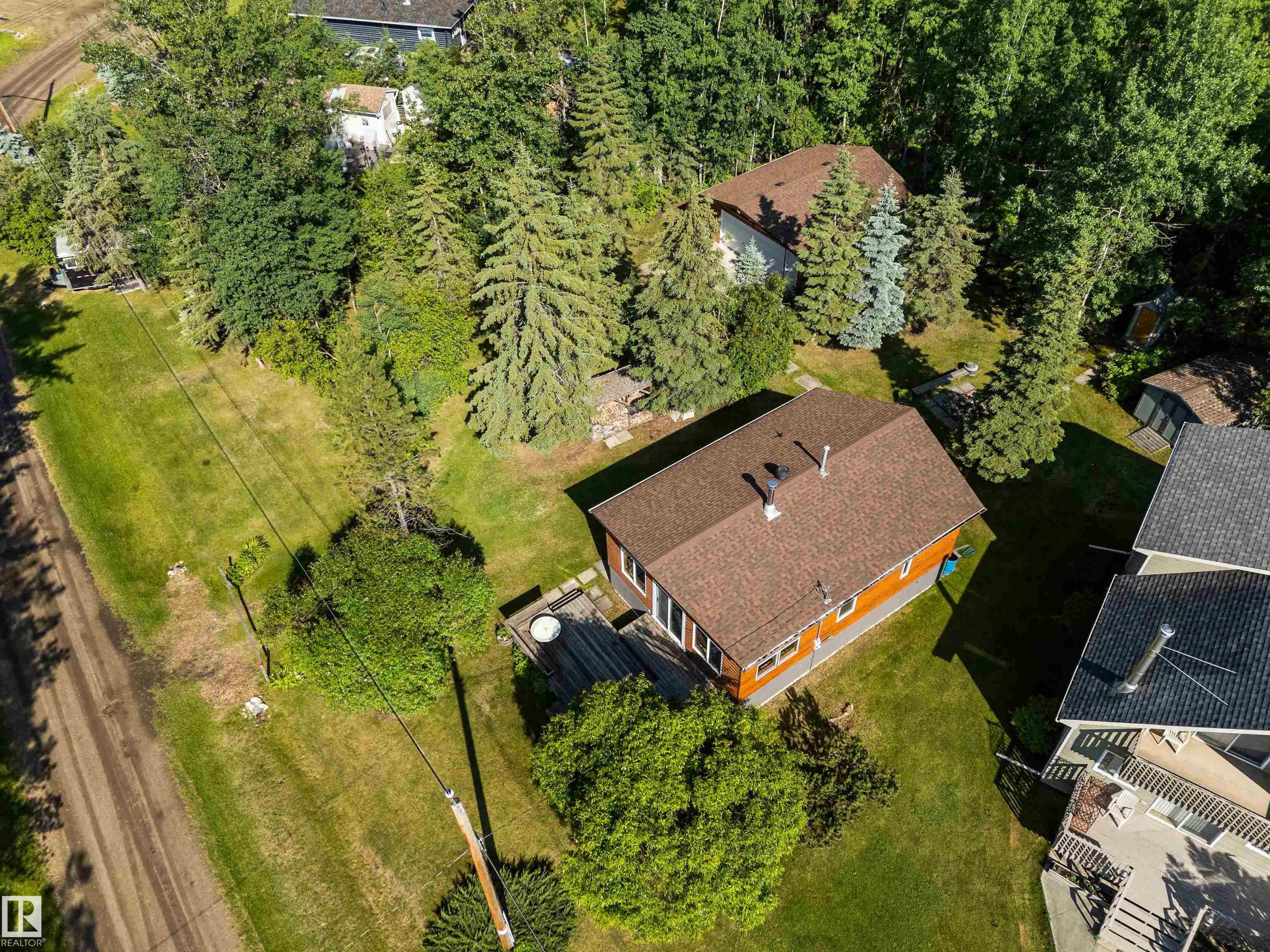 Photo 6 at 220 2 St. Ross Haven, Ross Haven, Rural Lac Ste. Anne County