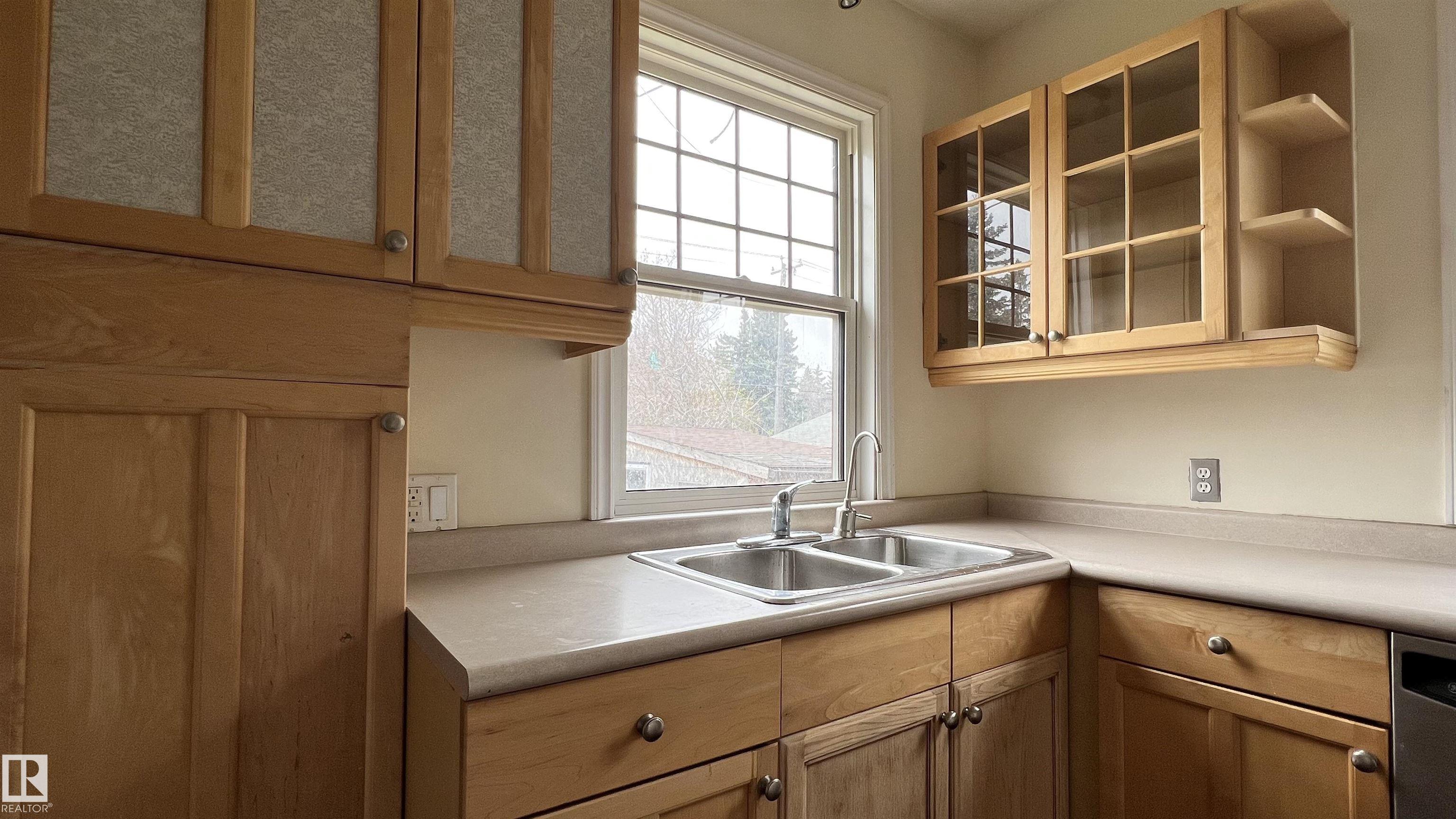 Photo 19 at 10839 109 Street NW, Central Mcdougall, Edmonton