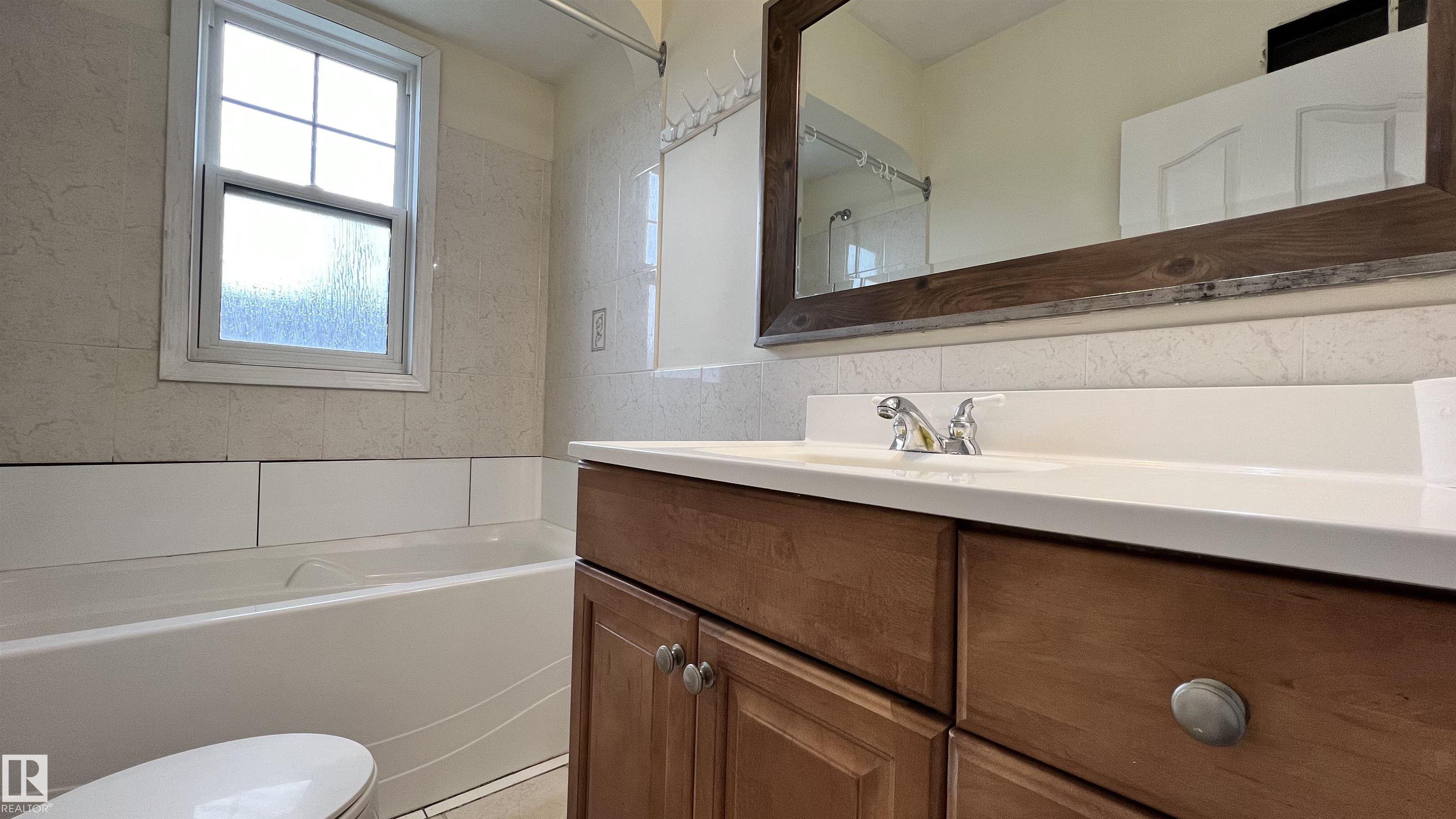 Photo 10 at 10839 109 Street NW, Central Mcdougall, Edmonton