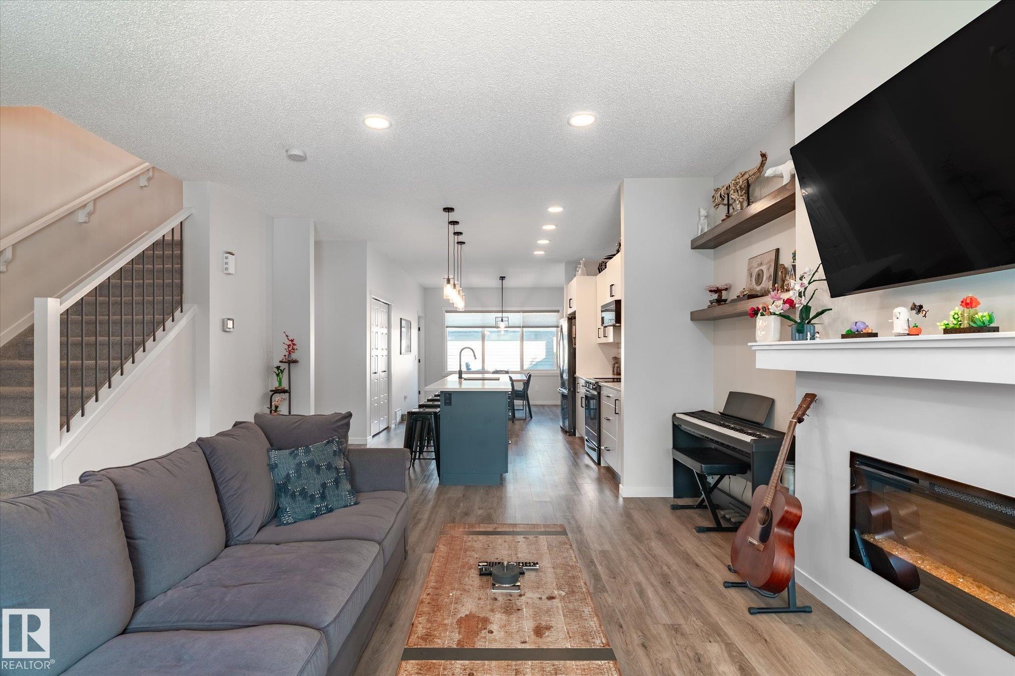 Picture for 17487 77 ST NW