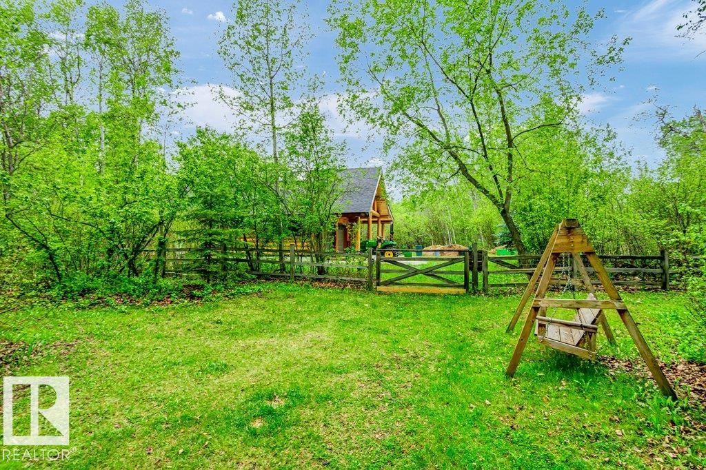 Photo 7 at 19 51222 Rge Rd 260, Winterridge Estates, Rural Parkland County