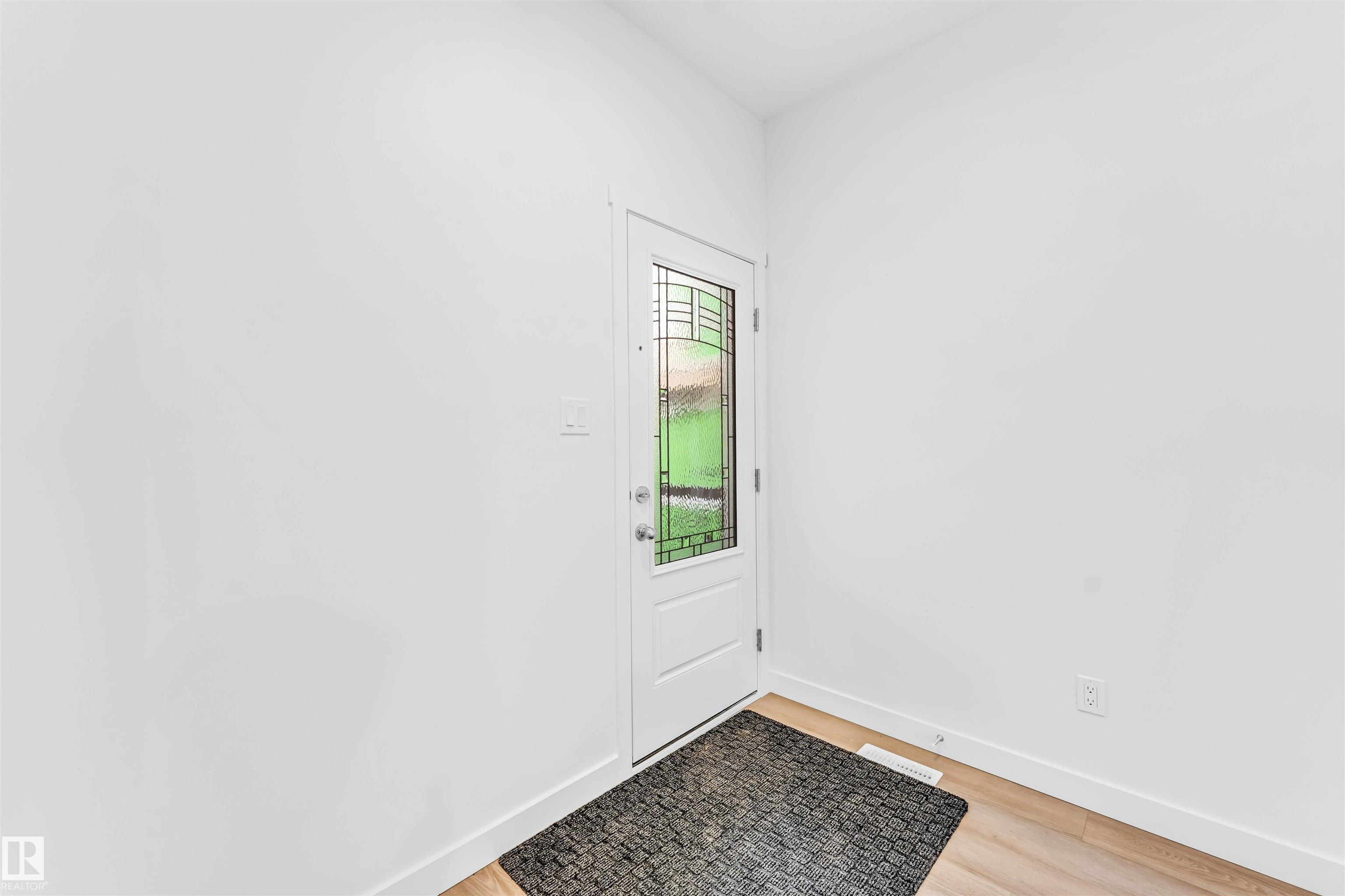 Picture for 1216 13 AV NW