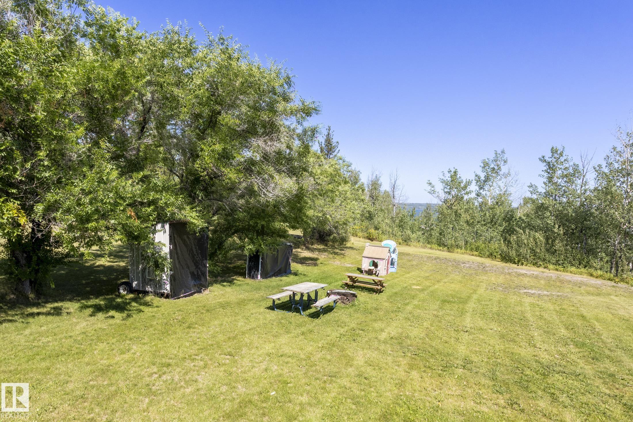 Photo 11 at 14 Kos Street, Betula Beach, Rural Parkland County