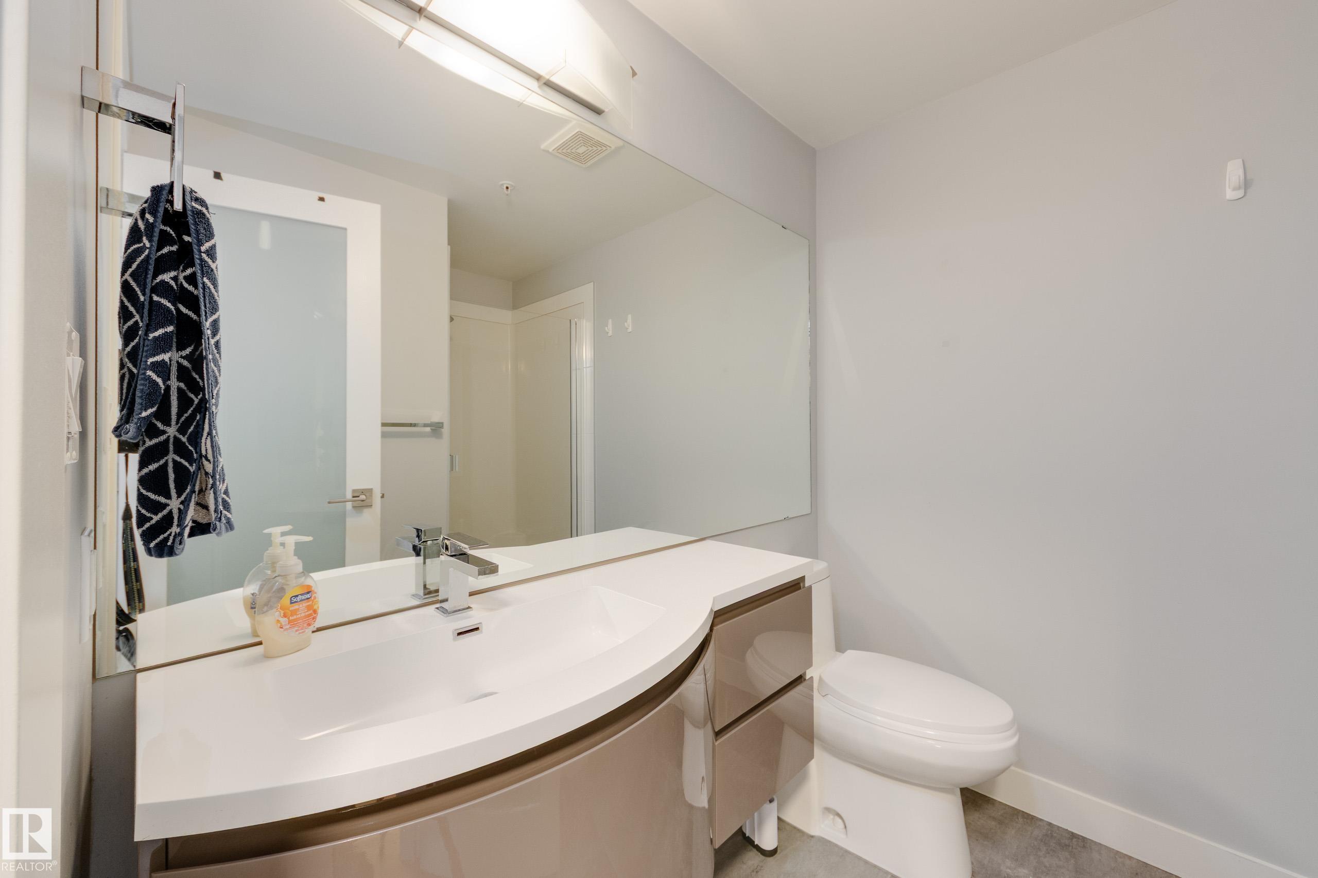 Photo 27 at 2004 - 10152 104 Street NW, Downtown, Edmonton