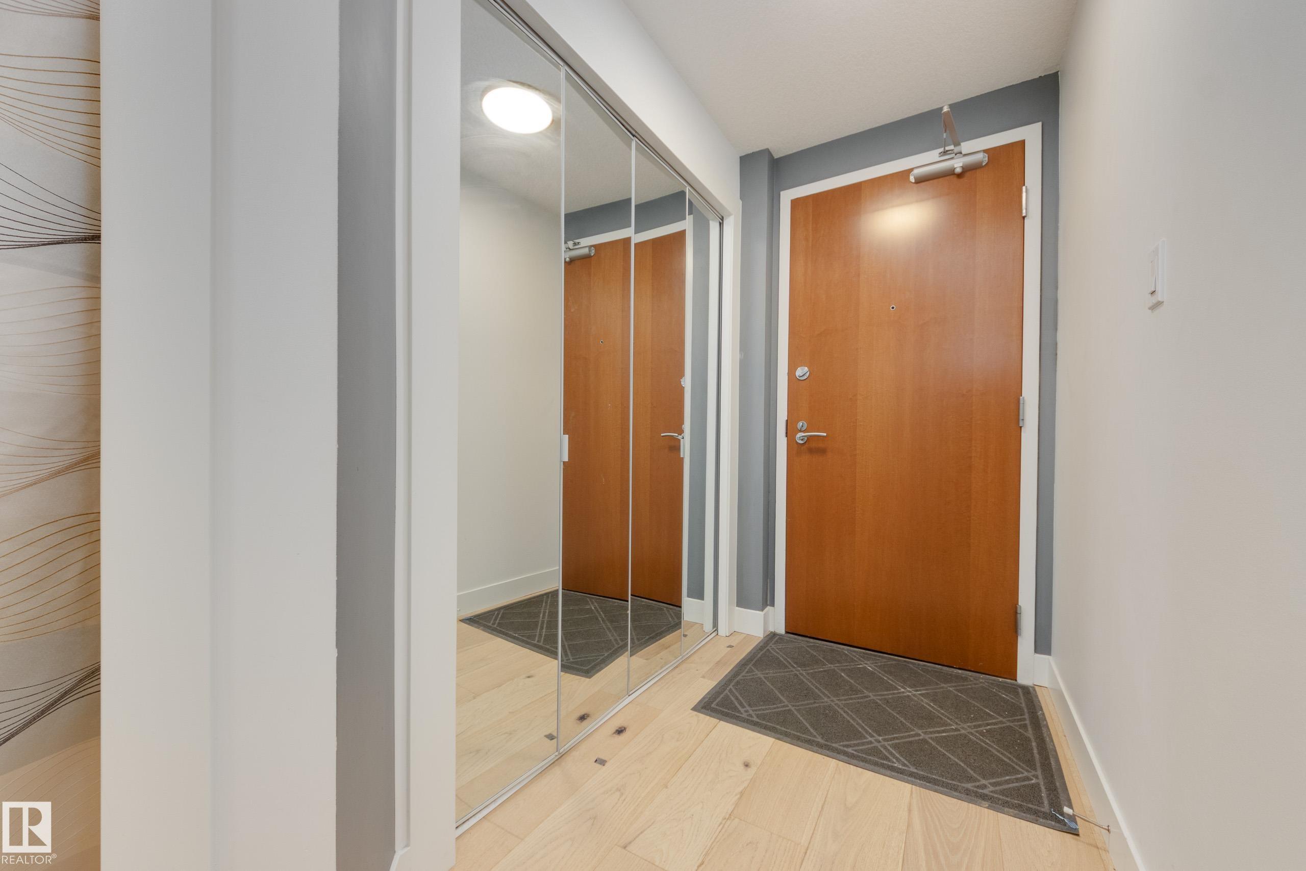 2004 - 10152 104 Street NW, Downtown, Edmonton