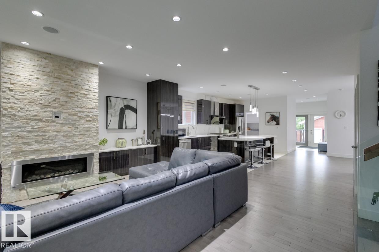 Picture for 11045 85 AV NW