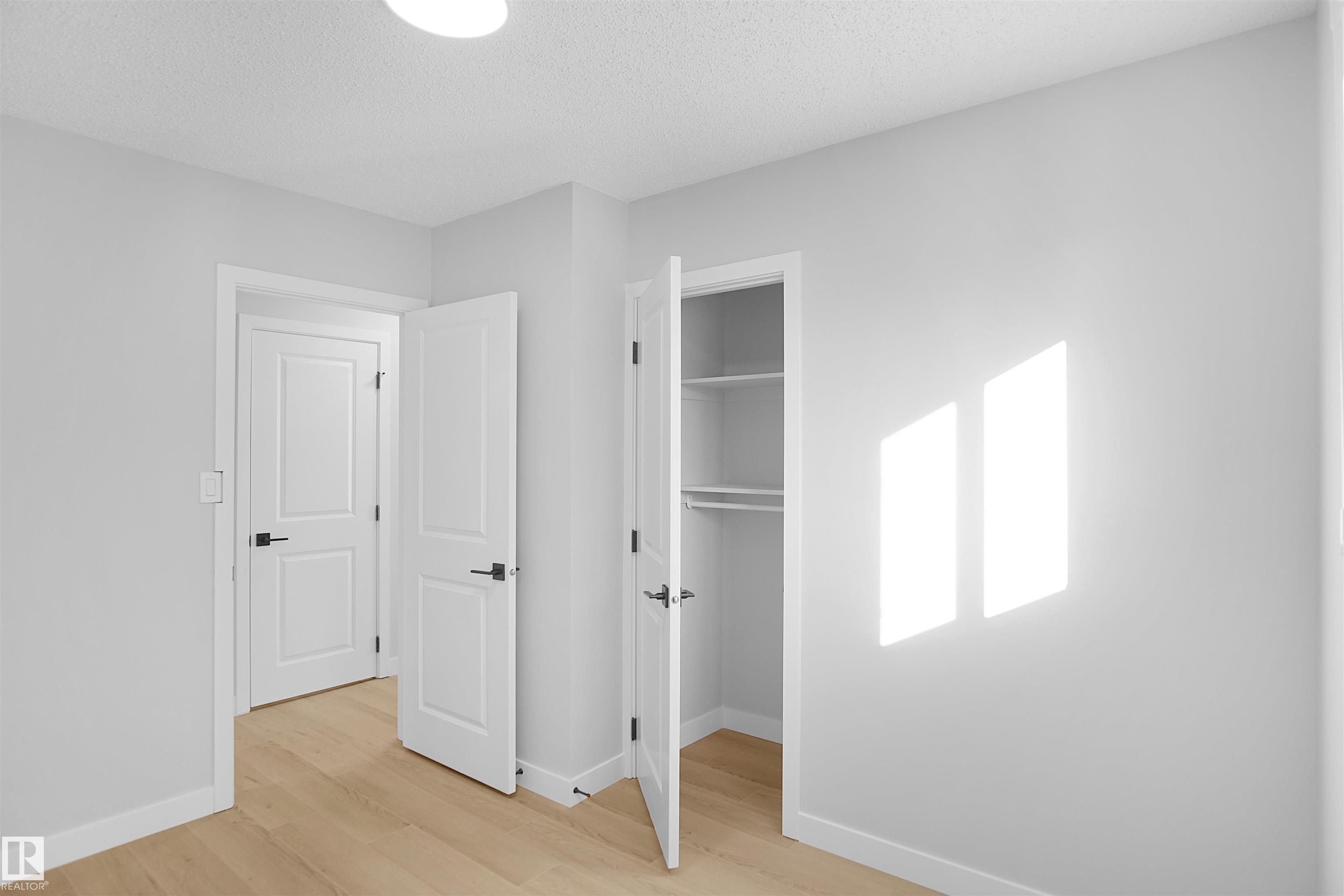 Photo 18 at 3312 44a Street NW, Weinlos, Edmonton