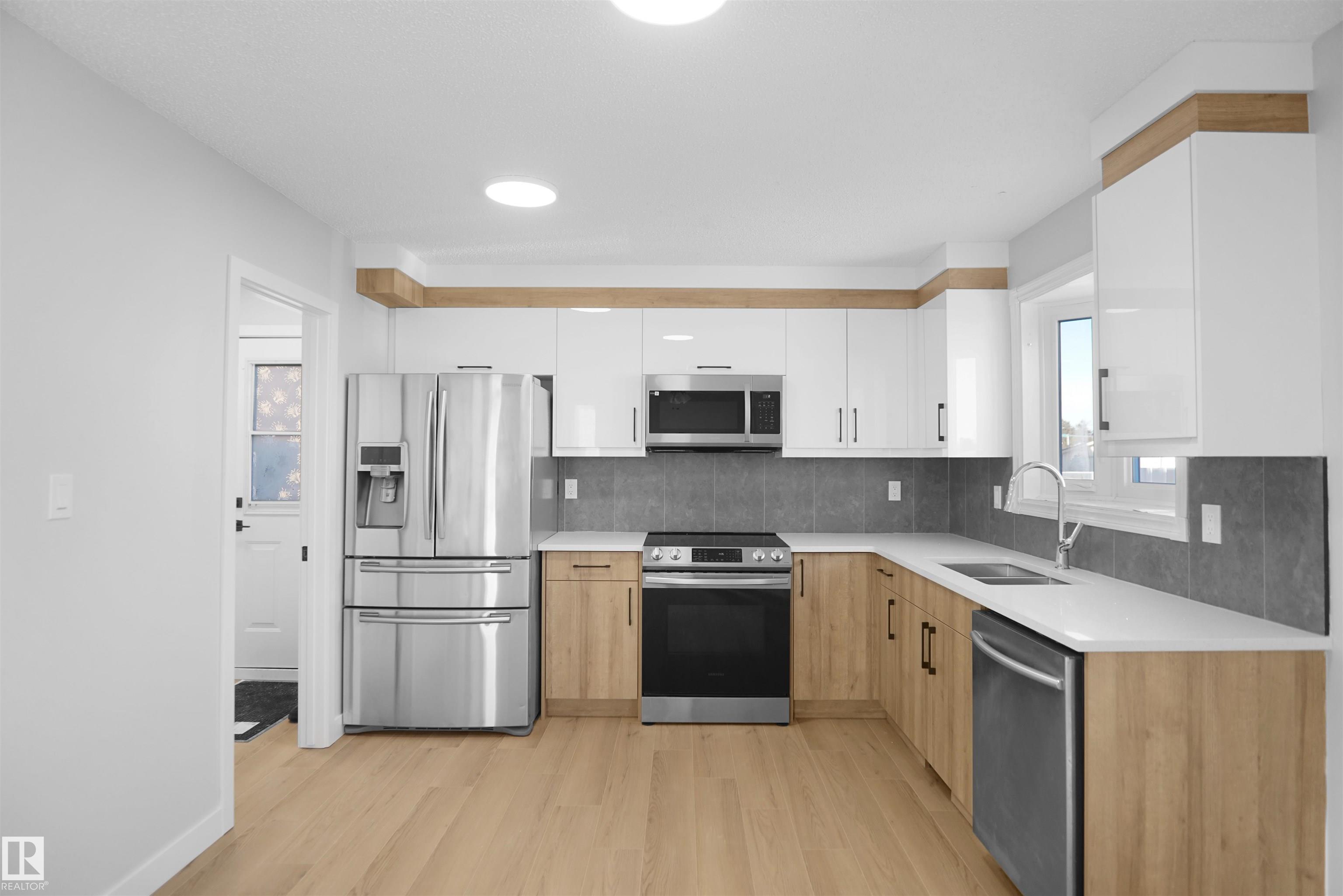 3312 44a Street NW, Weinlos, Edmonton