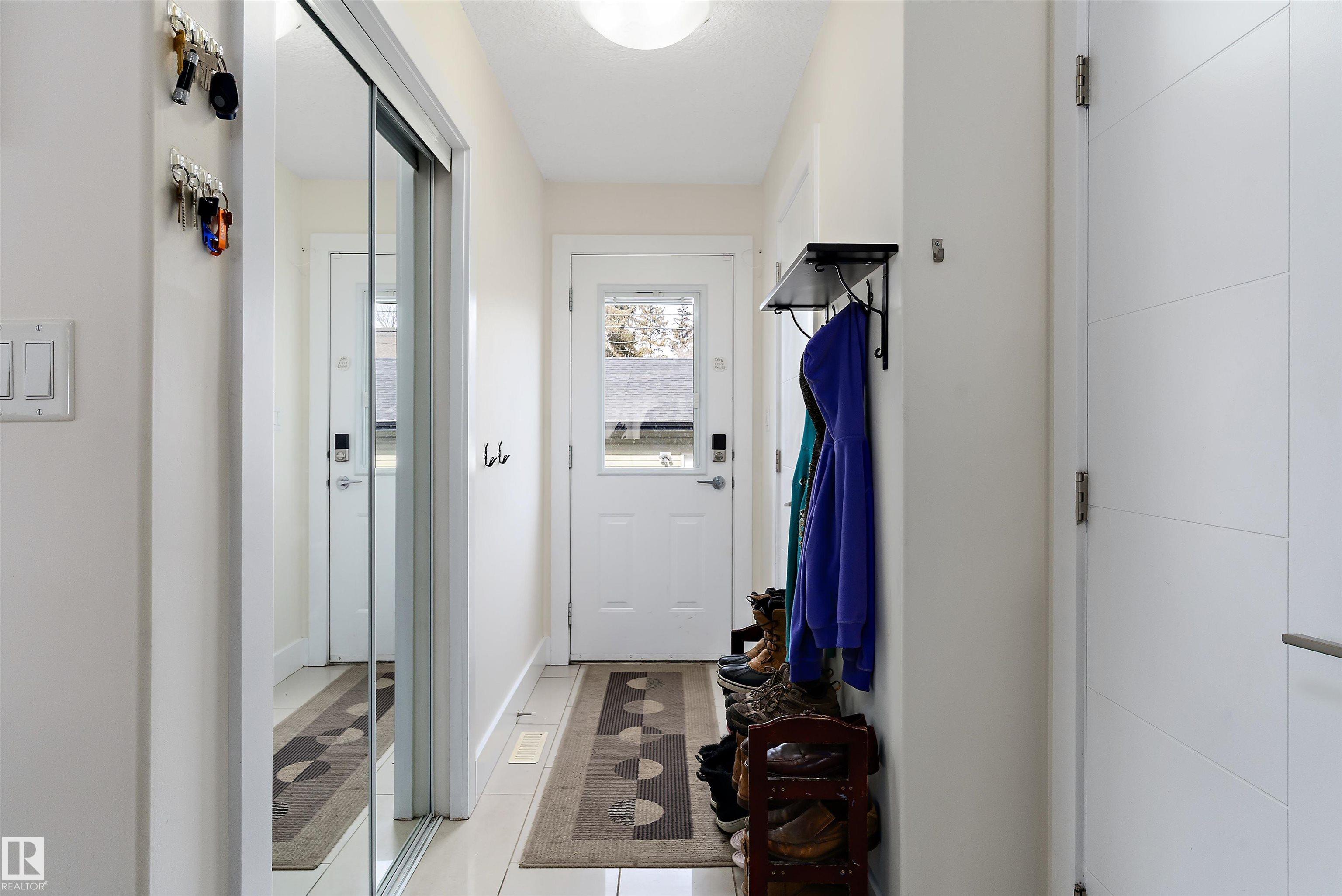 Photo 15 at 8148 77 Avenue NW, King Edward Park, Edmonton