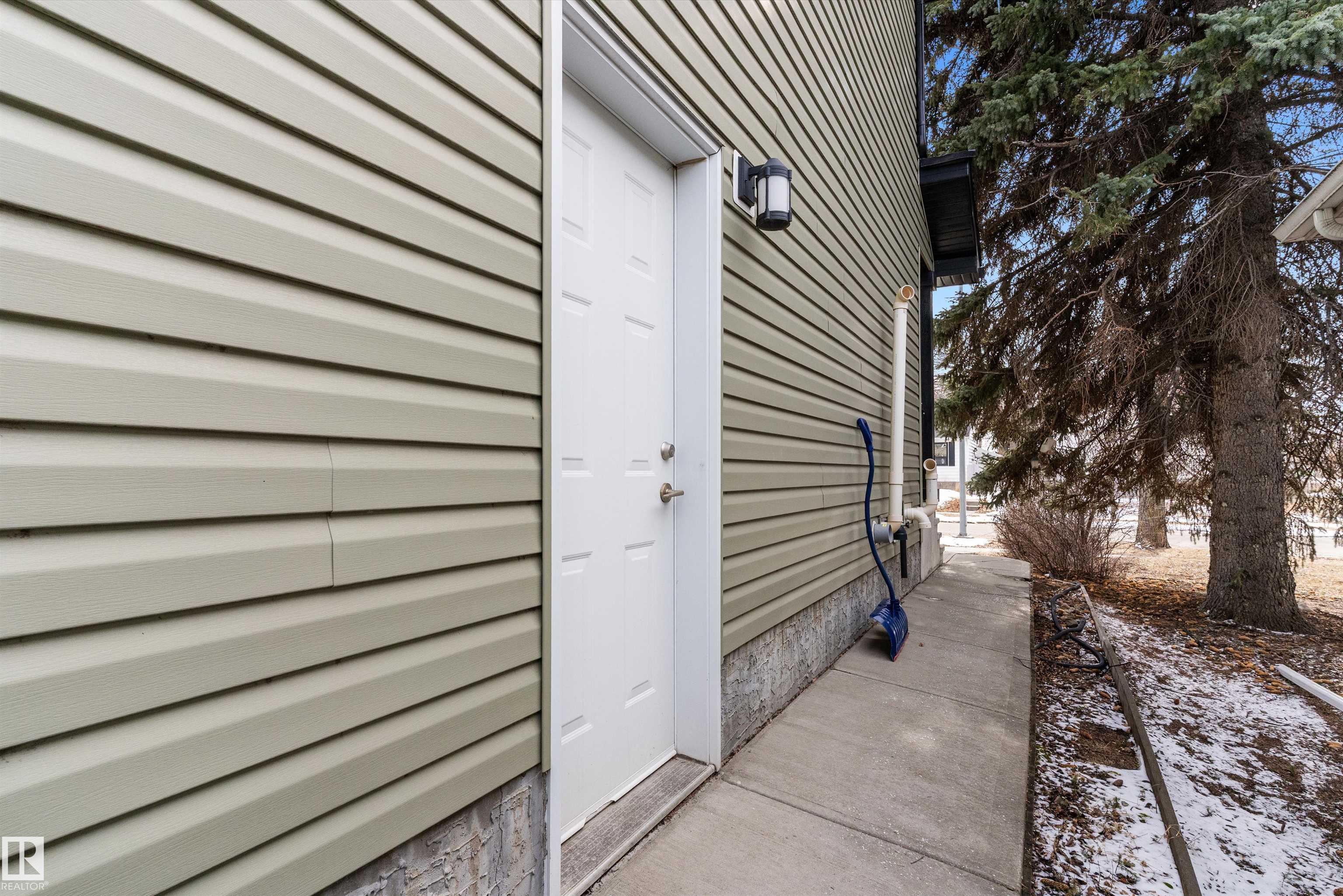 Photo 43 at 8148 77 Avenue NW, King Edward Park, Edmonton