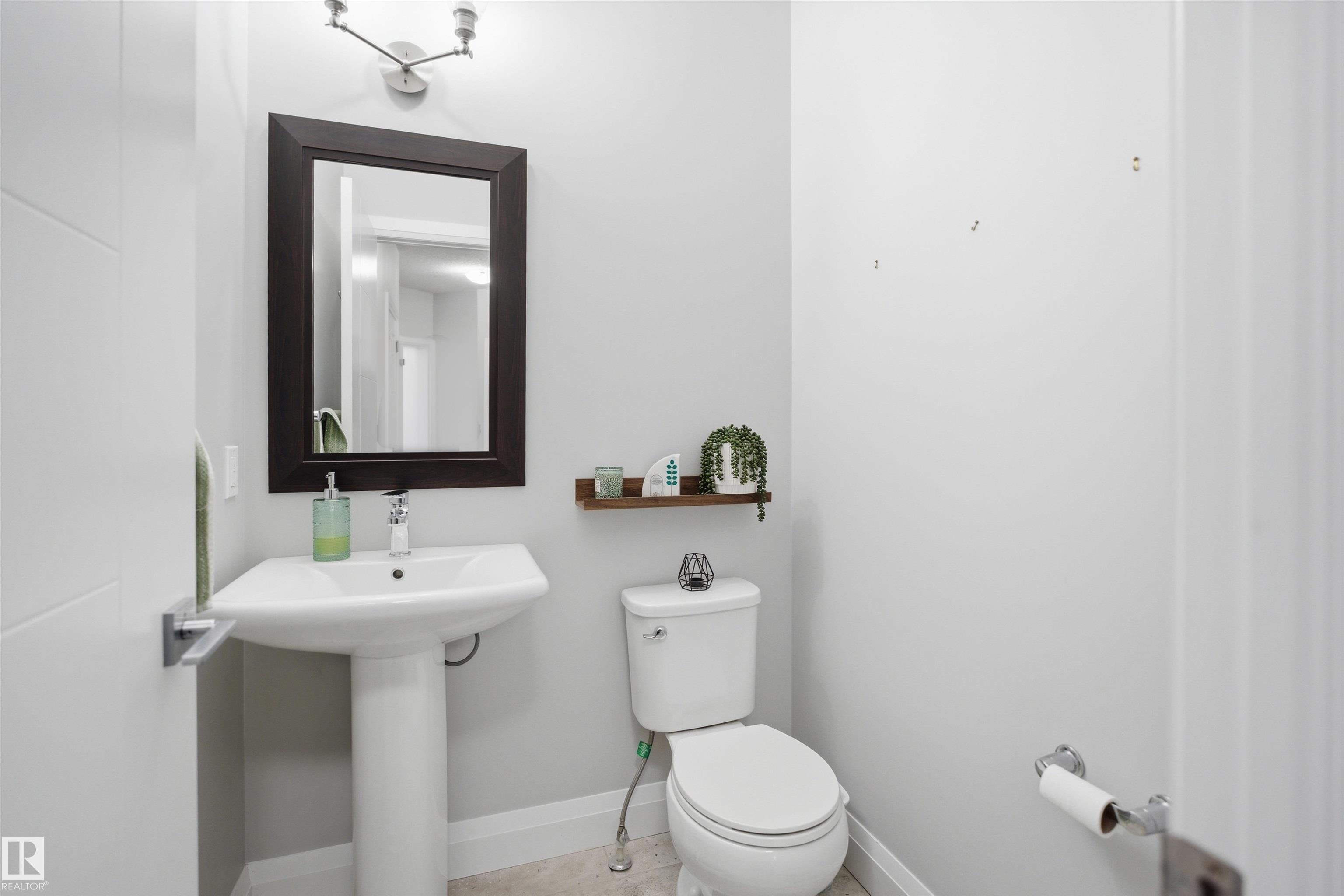 Photo 7 at 8424 Cushing Court SW, Chappelle Area, Edmonton