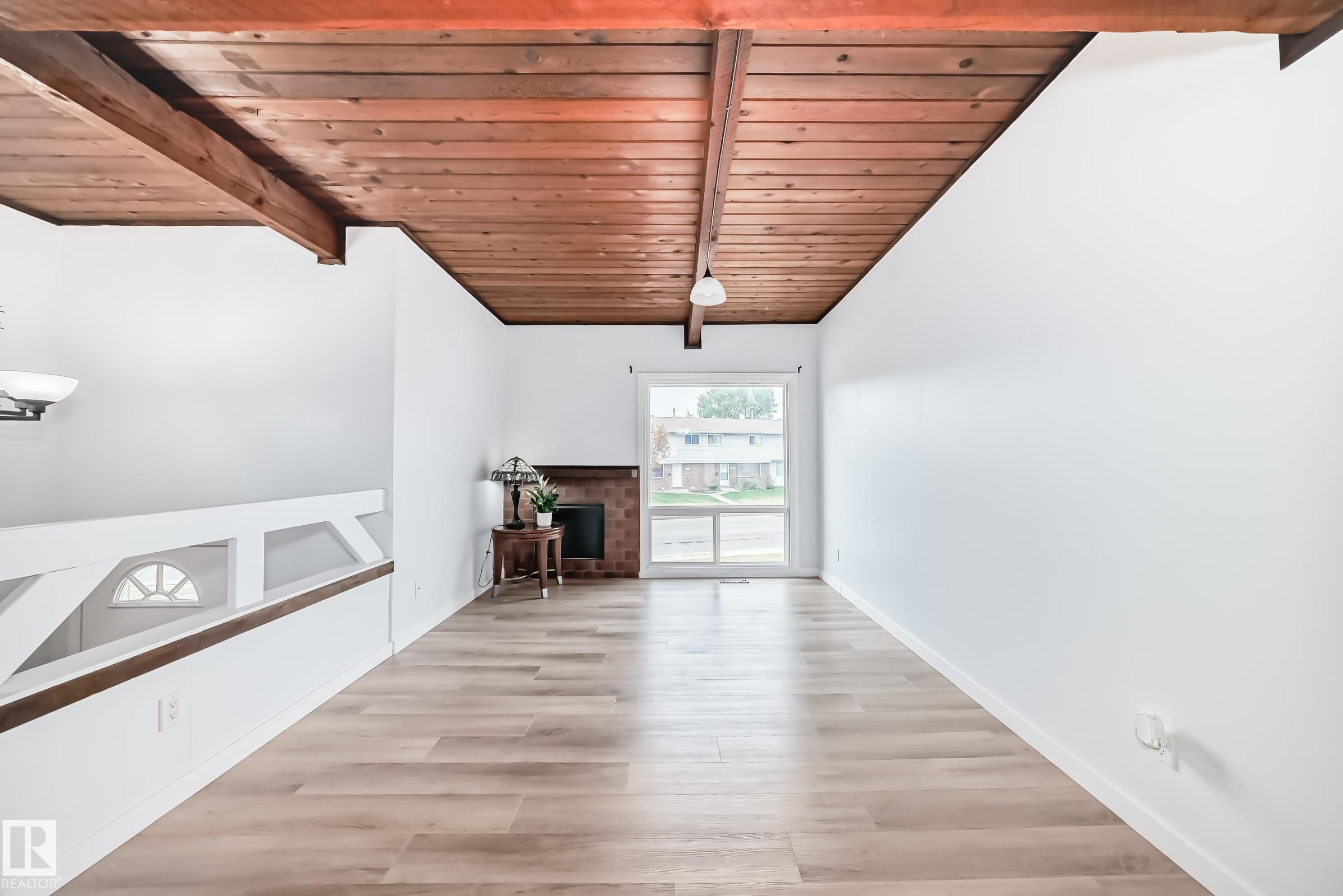 Picture for 8 NORTHWOODS VG NW