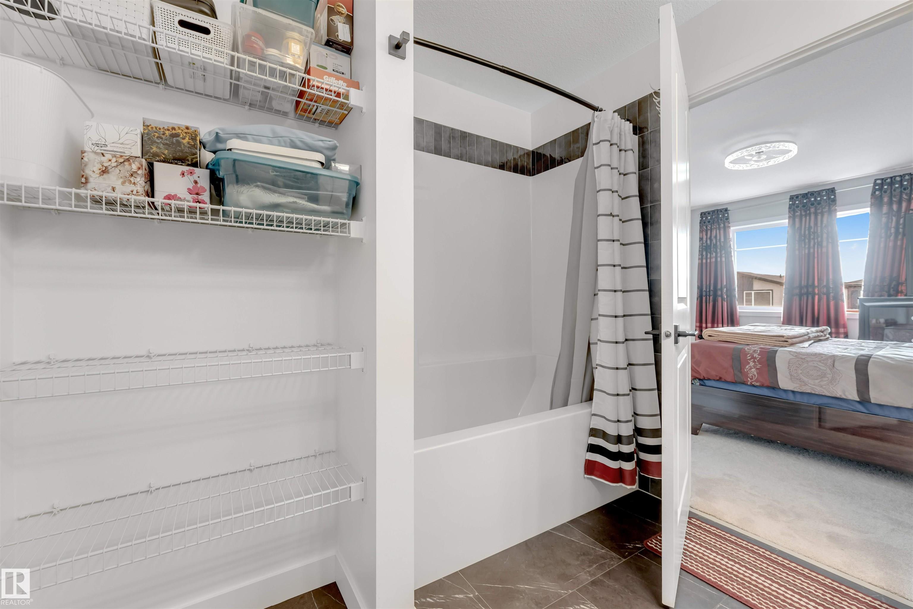 Photo 31 at 6404 27 Avenue SW, Mattson, Edmonton