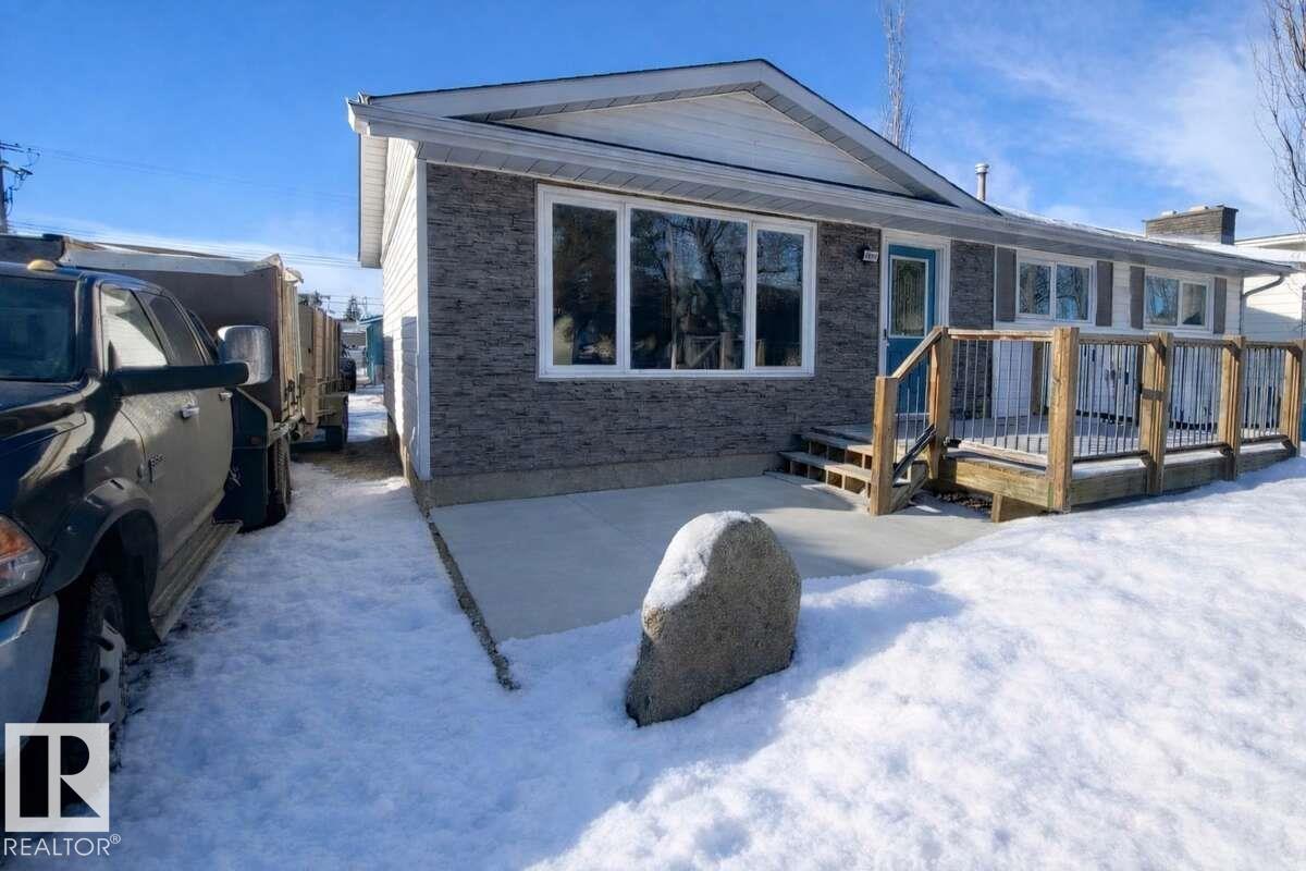 9906 102 Street, Morinville