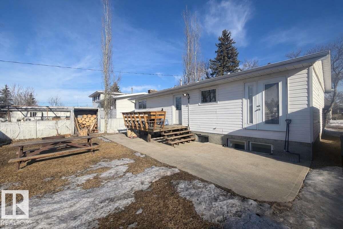 9906 102 Street, Morinville