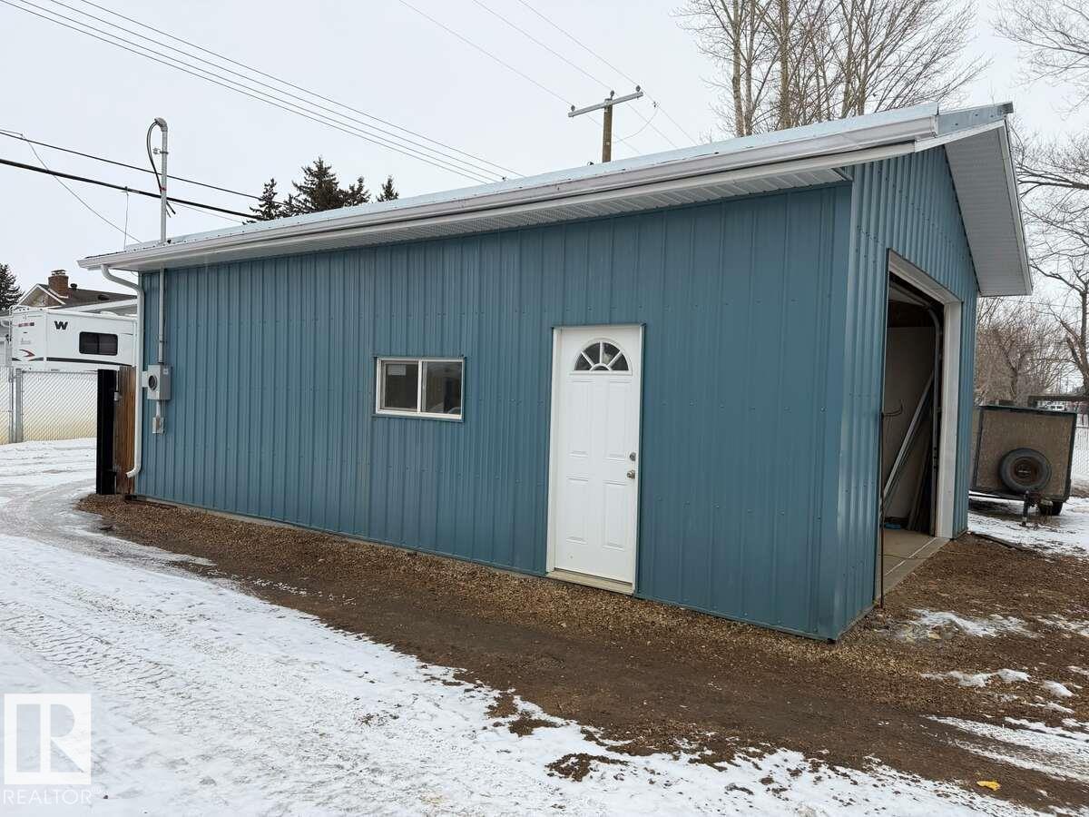 Photo 23 at 9906 102 Street, Morinville