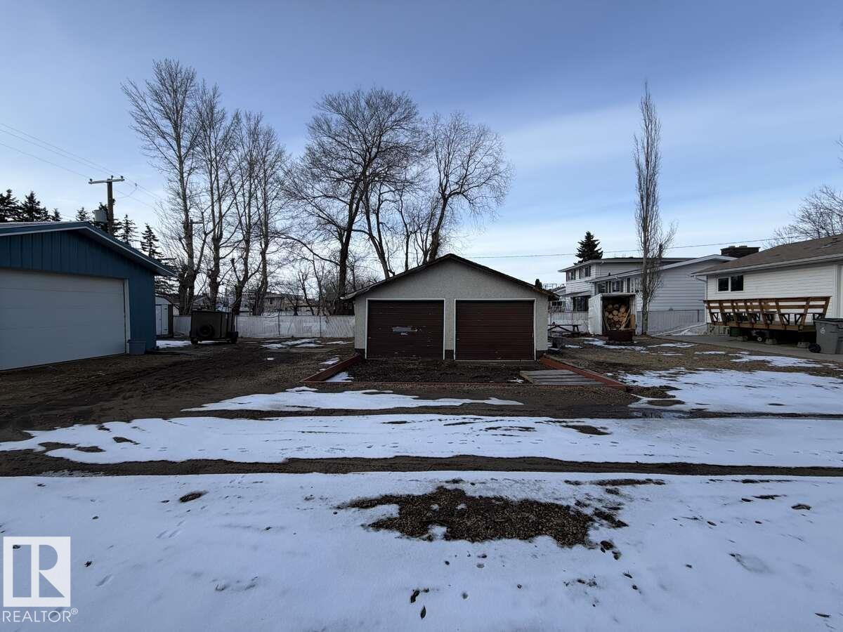 Photo 38 at 9906 102 Street, Morinville