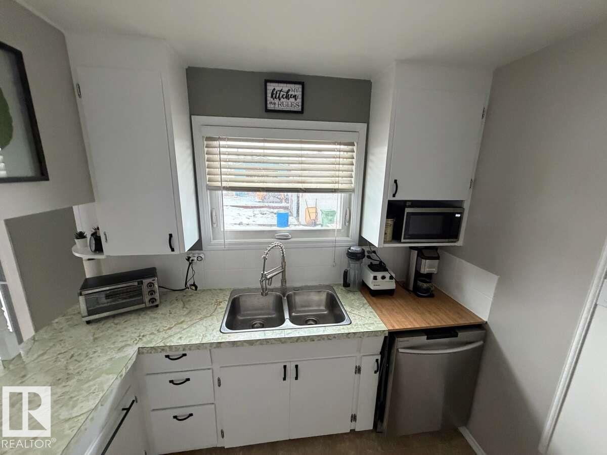 Photo 8 at 9906 102 Street, Morinville