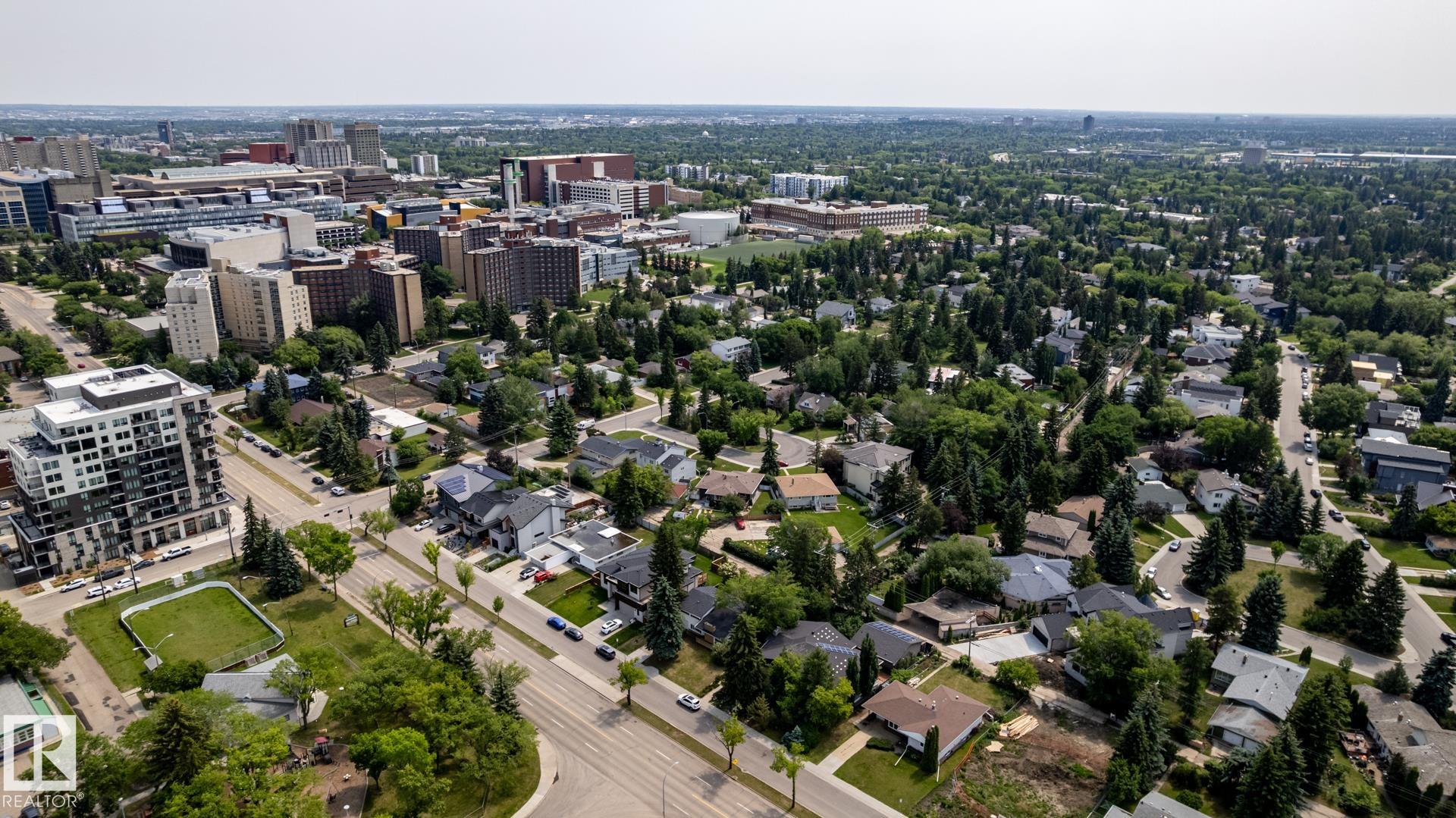 Photo 11 at 11819 87 Avenue NW, Windsor Park, Edmonton