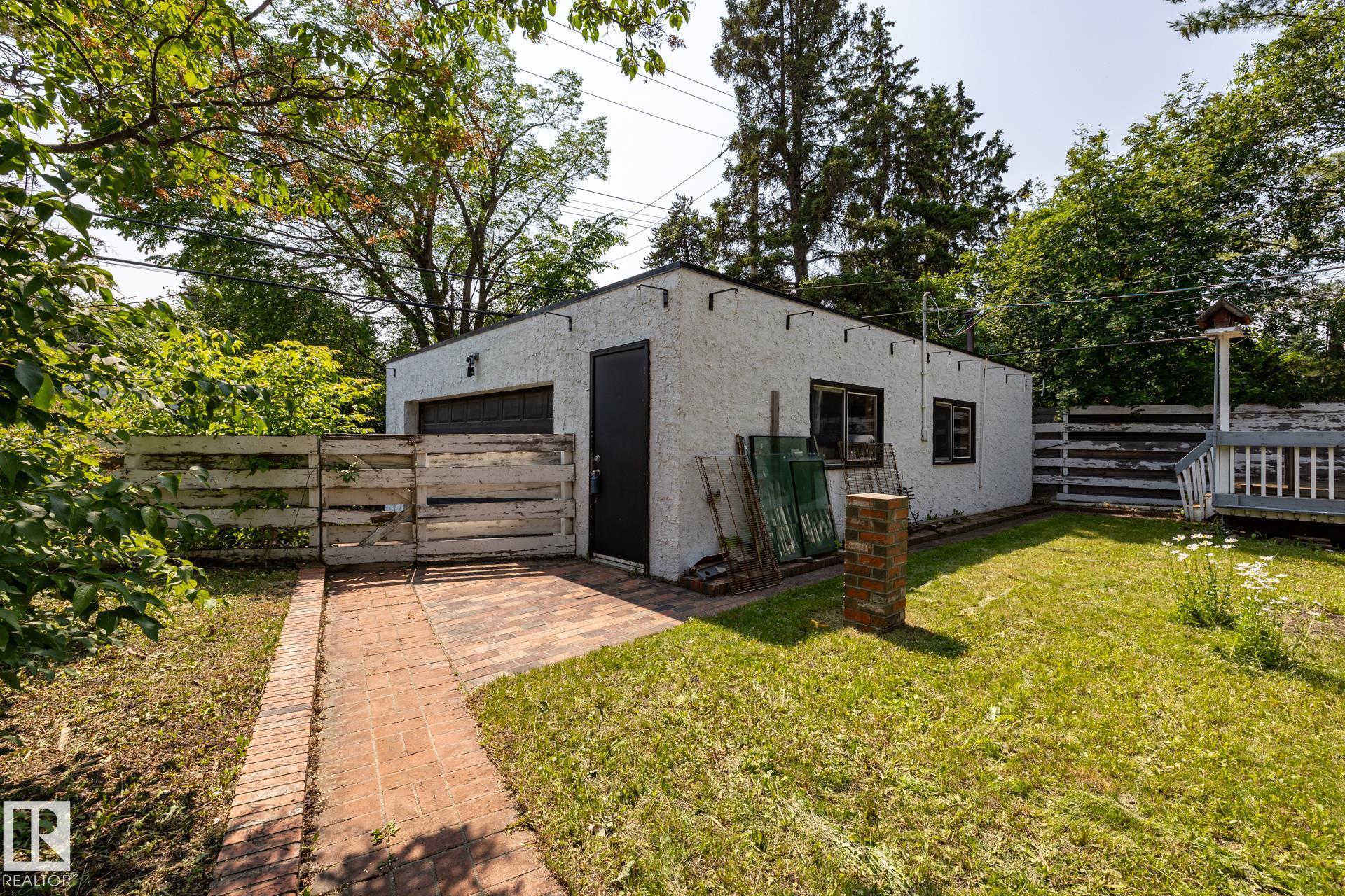 Photo 28 at 11819 87 Avenue NW, Windsor Park, Edmonton