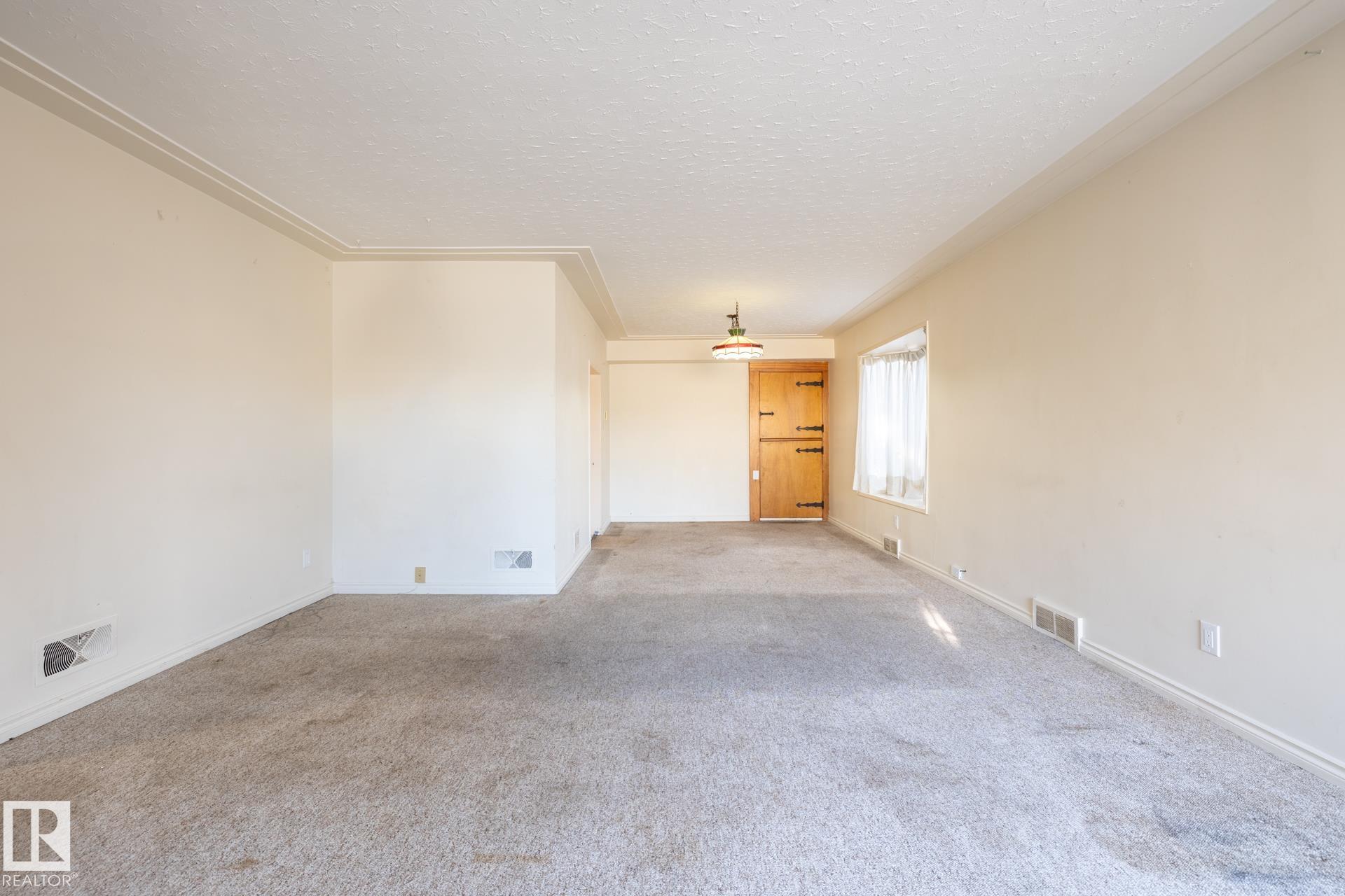 Photo 29 at 11819 87 Avenue NW, Windsor Park, Edmonton