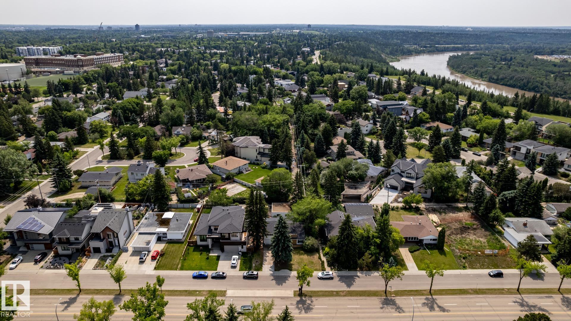 Photo 7 at 11819 87 Avenue NW, Windsor Park, Edmonton