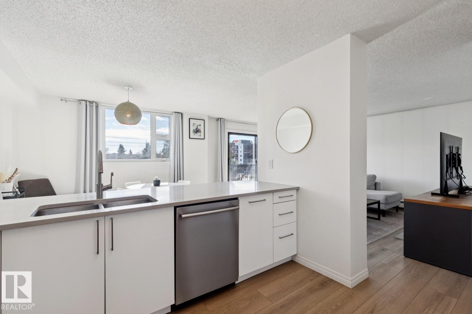 Picture for #401 10545 SASKATCHEWAN DR NW