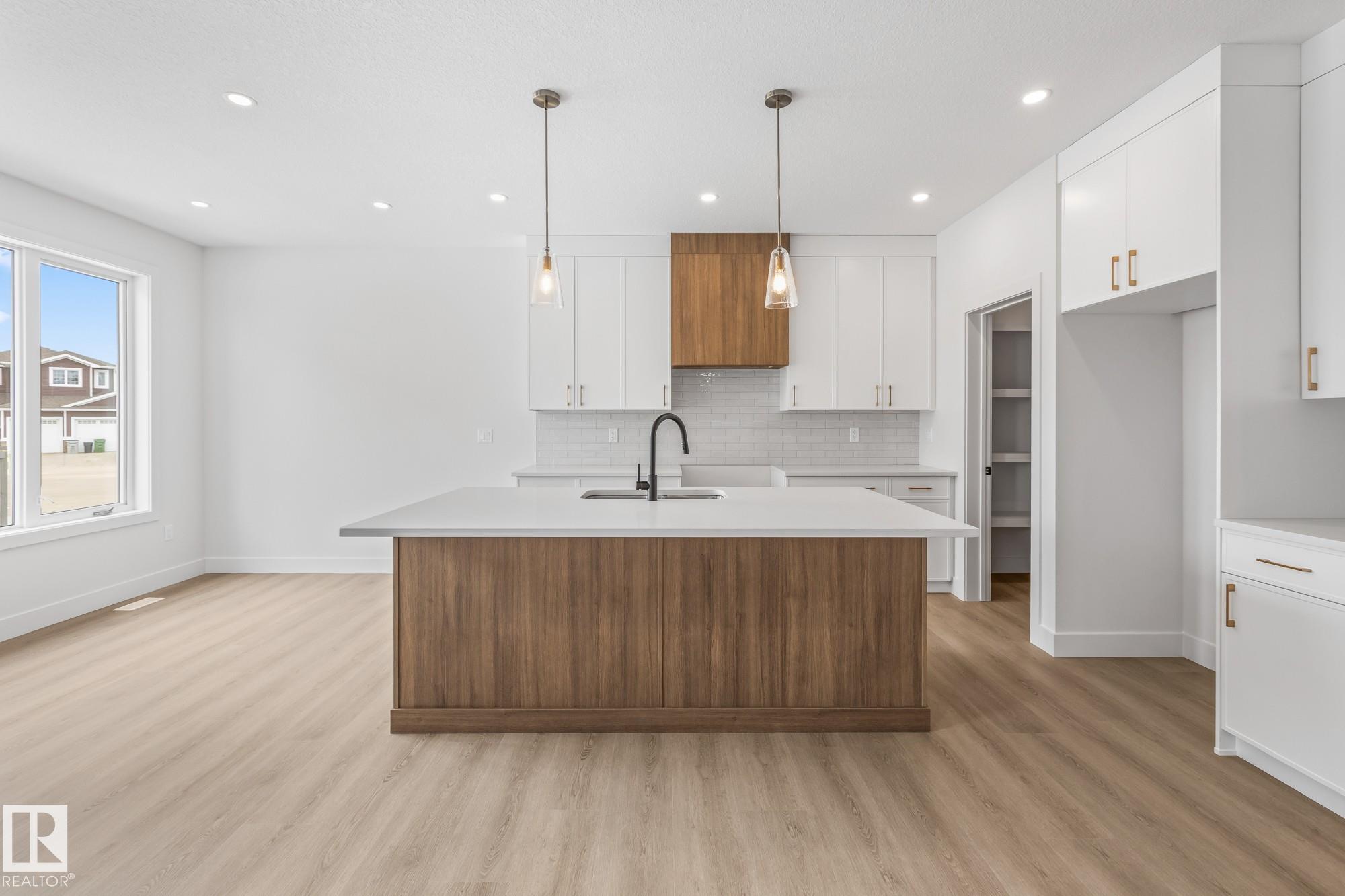 Photo 7 at 9624 89a Street, Morinville