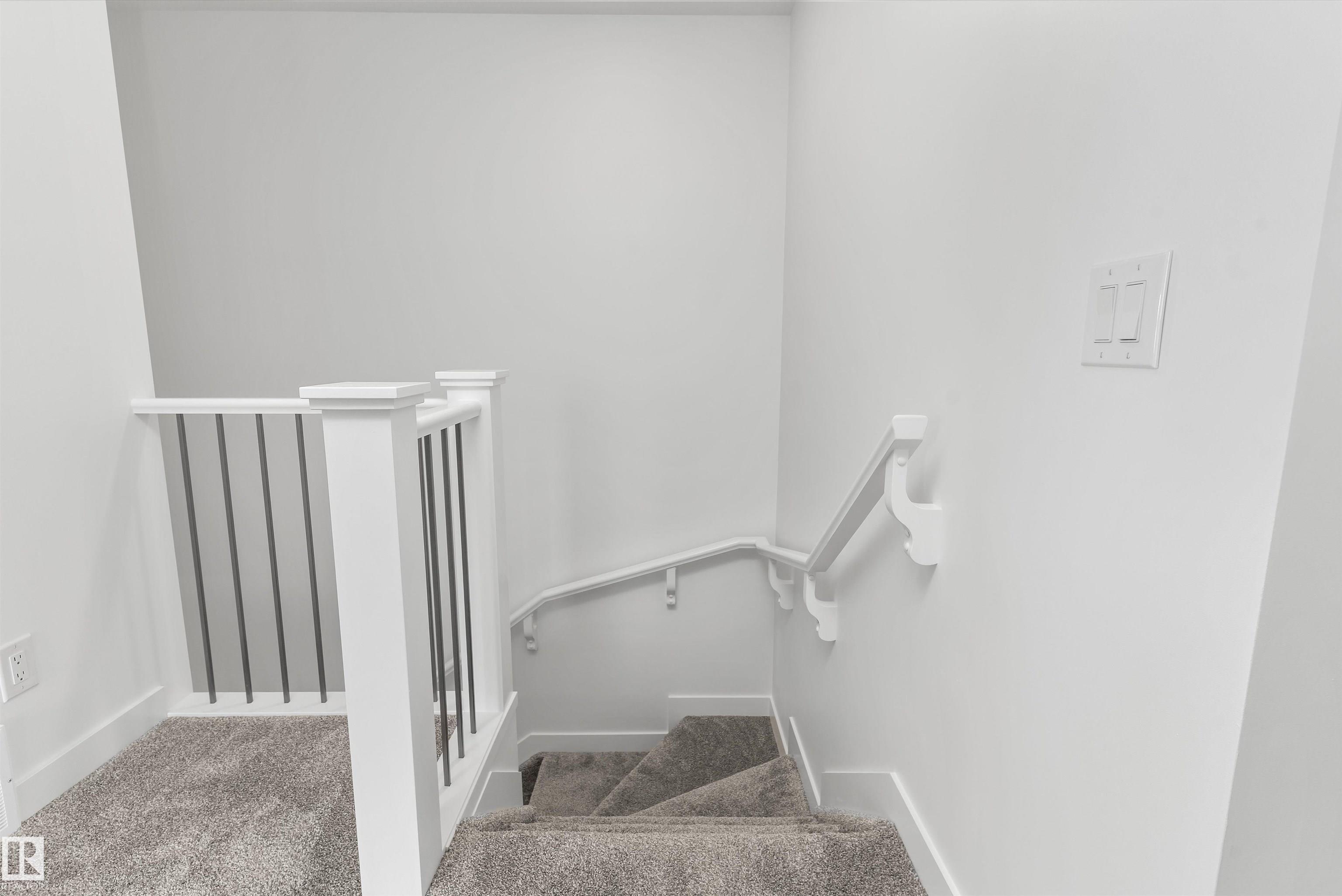 https://zimg.paragon.ice.com/ParagonImages/Property/PM/RAE/225391878/22/0/0/f0e8d4ed6edbef50afe3a4c407543f53/1/ae19c6d1e329800eb1930508d7af36ae/225391878-093df6ea-cc3e-4eb6-90f1-af856a8ac42b.JPG