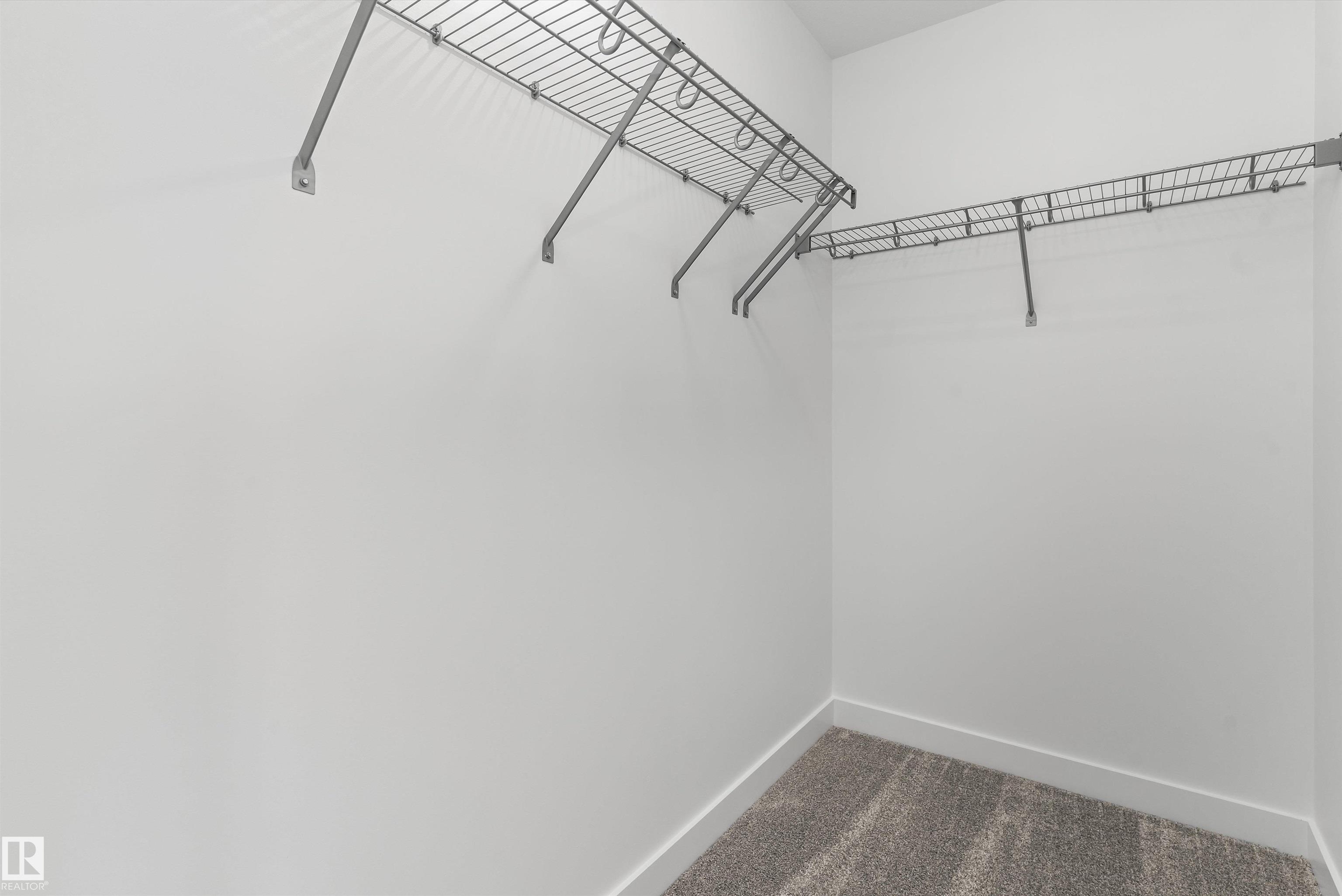 https://zimg.paragon.ice.com/ParagonImages/Property/PM/RAE/225391878/32/0/0/26b23ff7f0eb80438b29066b5b1636e0/1/ae19c6d1e329800eb1930508d7af36ae/225391878-c53dfa95-4ab1-417b-9da3-b8f5cb577c68.JPG