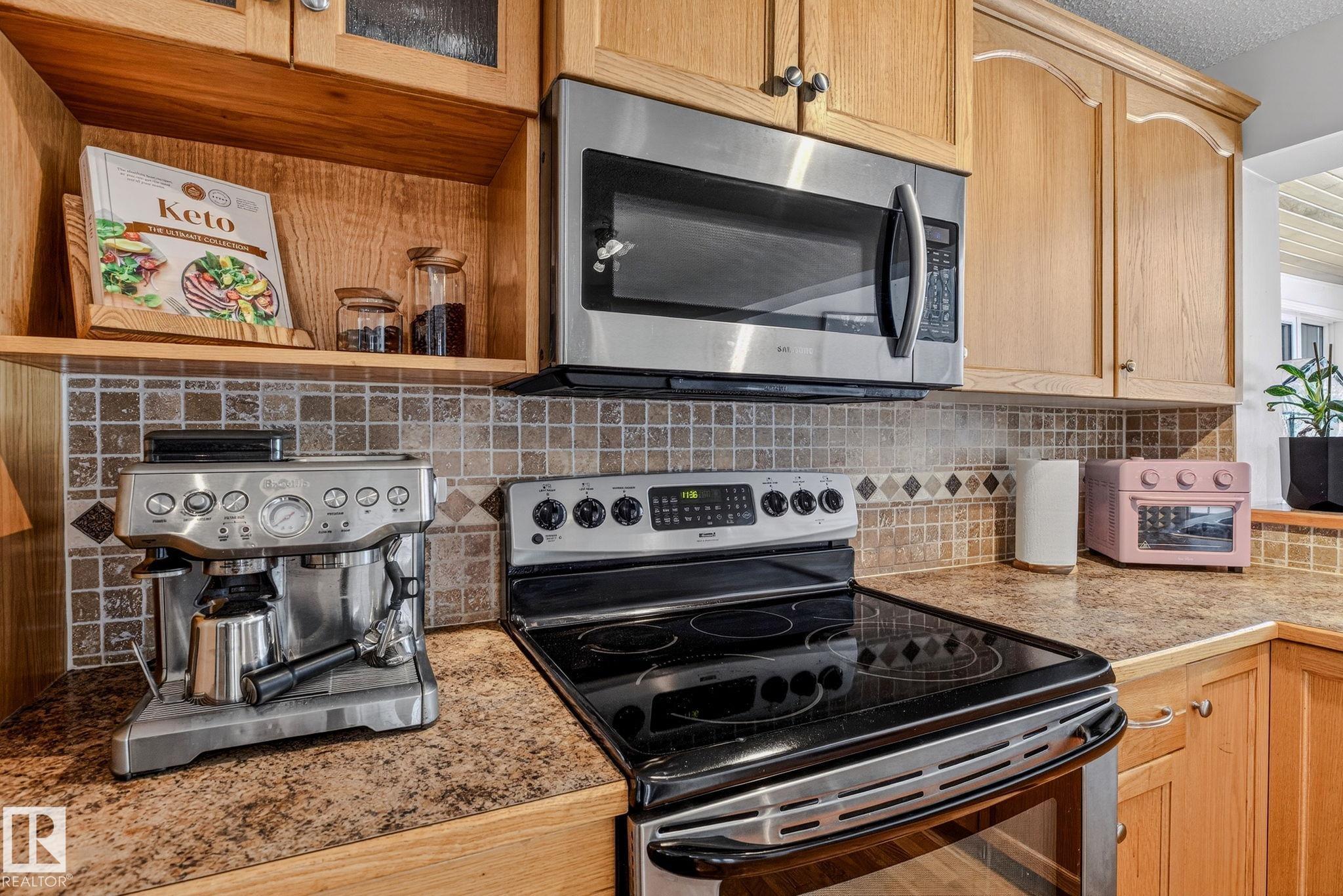 Photo 18 at 253 - 22051 Twp Road 530, High Ridge Place, Rural Strathcona County