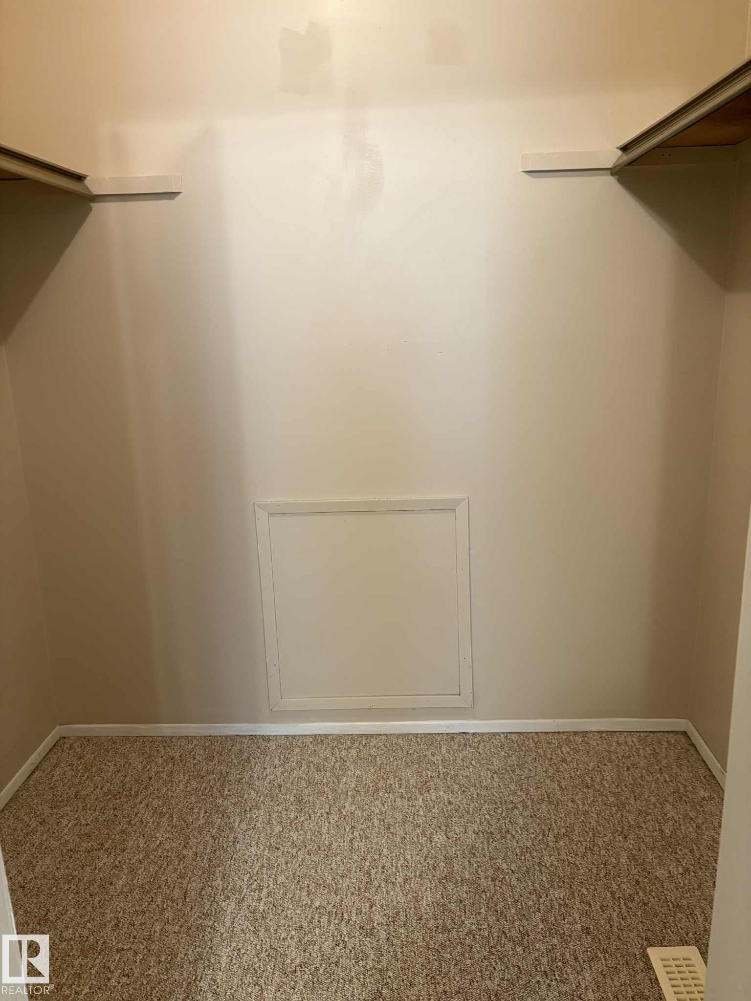 Photo 13 at 10405 24 Avenue NW, Ermineskin, Edmonton