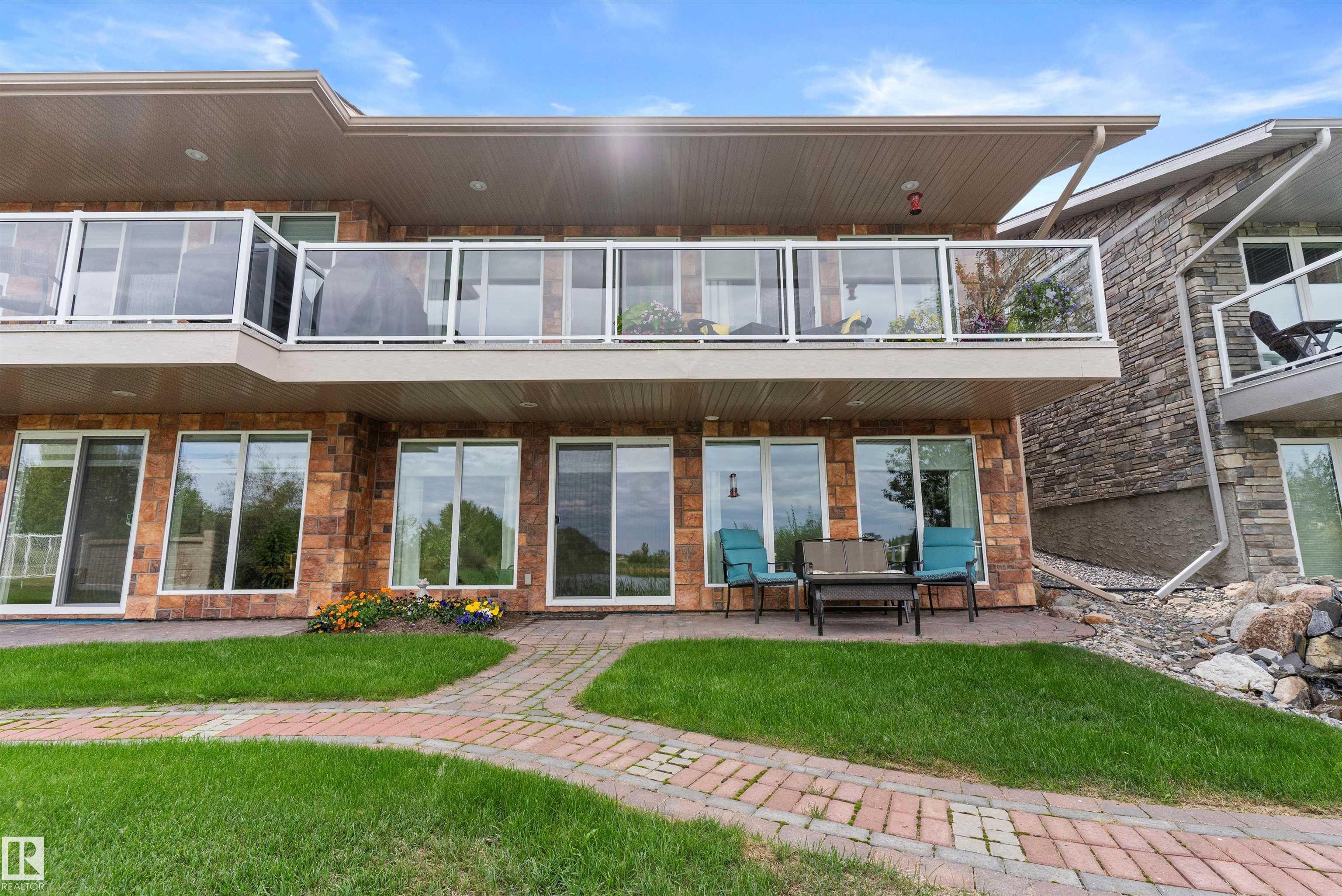 Photo 41 at 10 - 10500 103 Avenue, Morinville